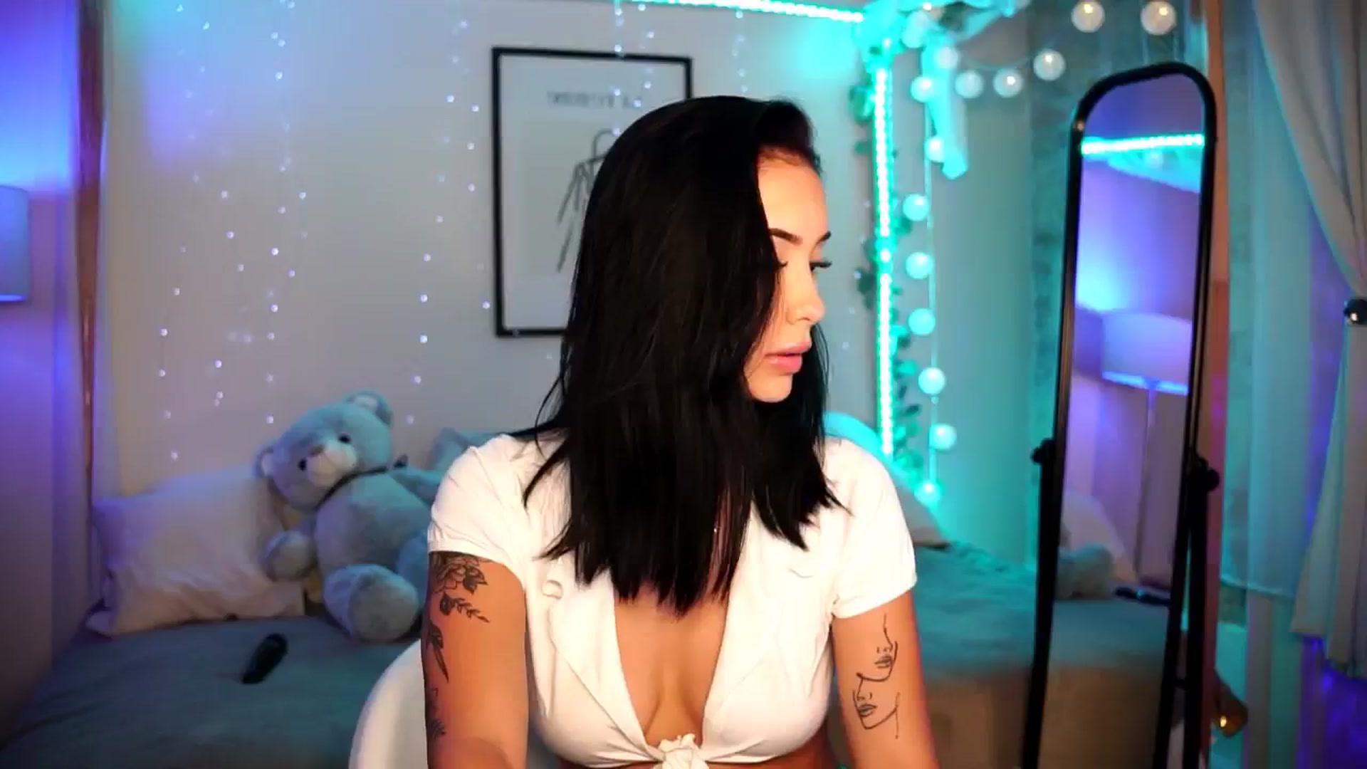 Gallery image thumbnail from Naomii18's myfreecams stream on, 07/14/2024, 17:04 image 18 of 20