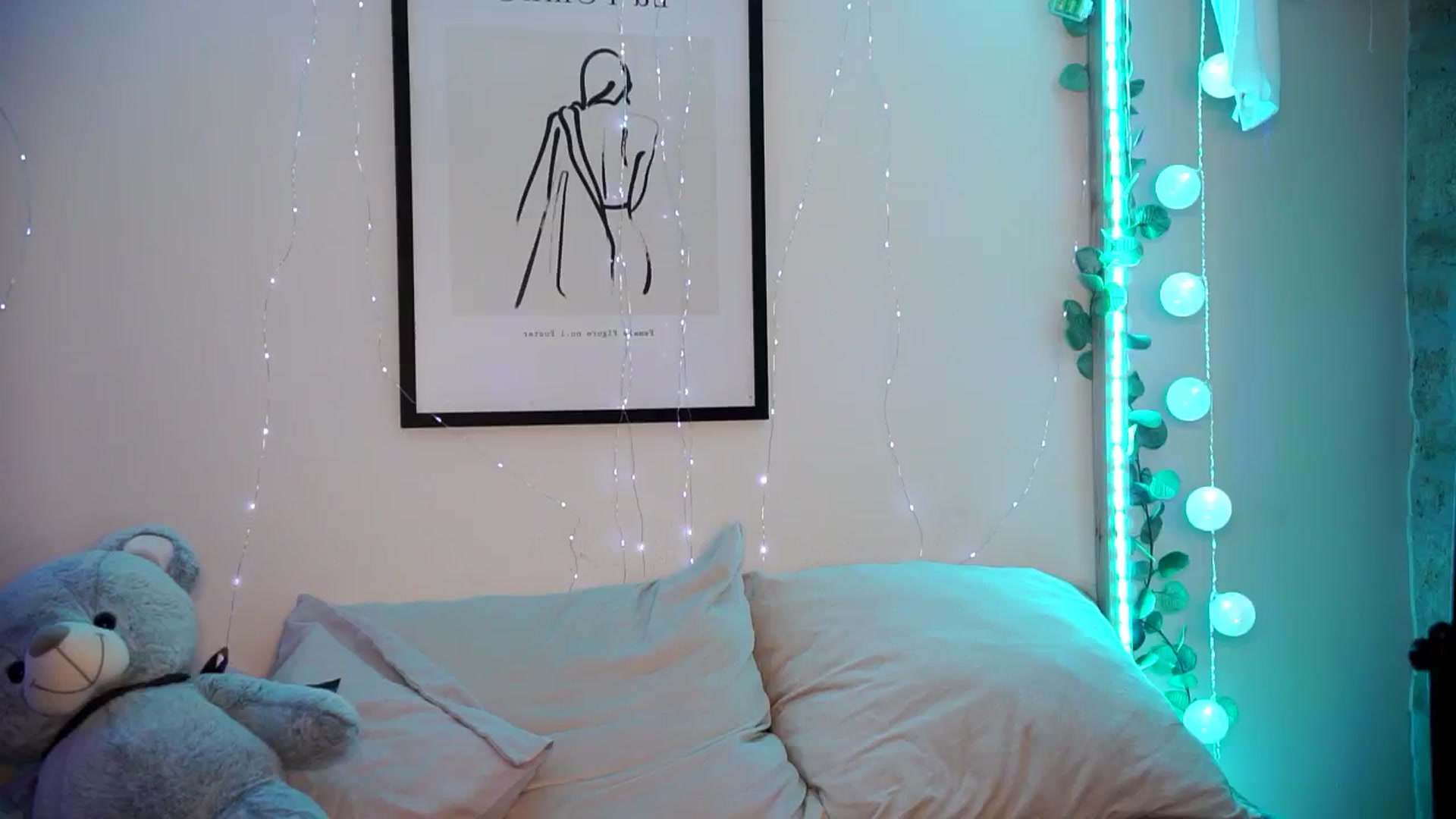 Gallery image thumbnail from Naomii18's myfreecams stream on, 07/14/2024, 17:46 image 2 of 20