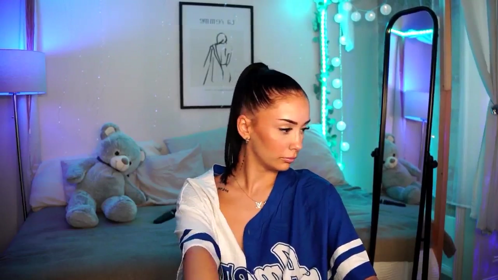 Gallery image thumbnail from Naomii18's myfreecams stream on, 07/15/2024, 12:50 image 13 of 20