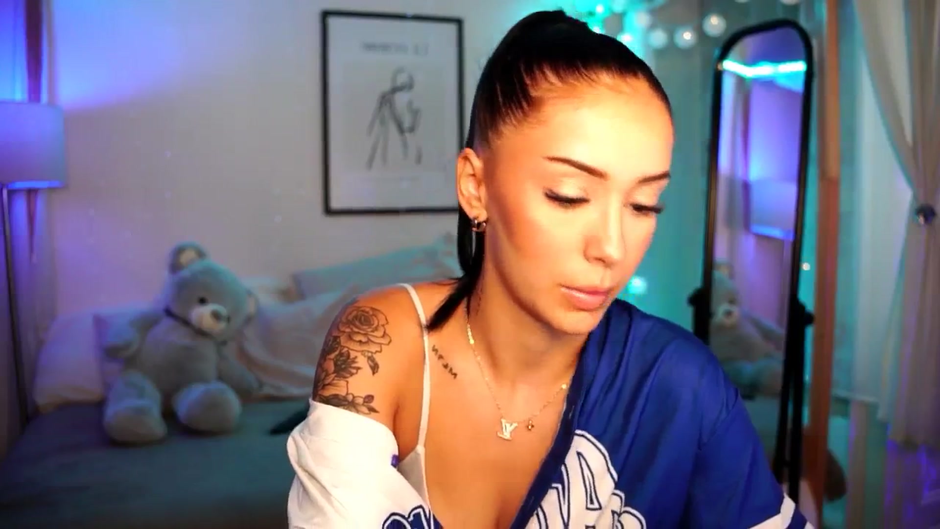Gallery image thumbnail from Naomii18's myfreecams stream on, 07/15/2024, 12:50 image 7 of 20