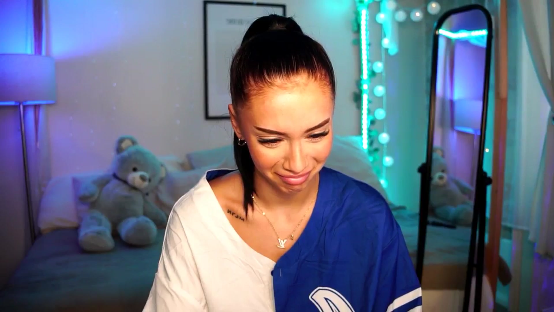 Gallery image thumbnail from Naomii18's myfreecams stream on, 07/15/2024, 12:50 image 11 of 20