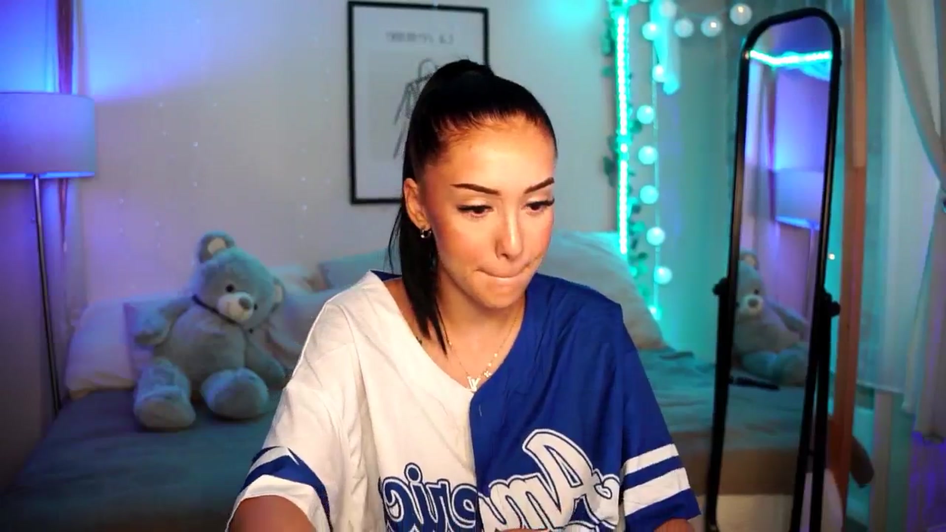Gallery image thumbnail from Naomii18's myfreecams stream on, 07/15/2024, 12:50 image 12 of 20