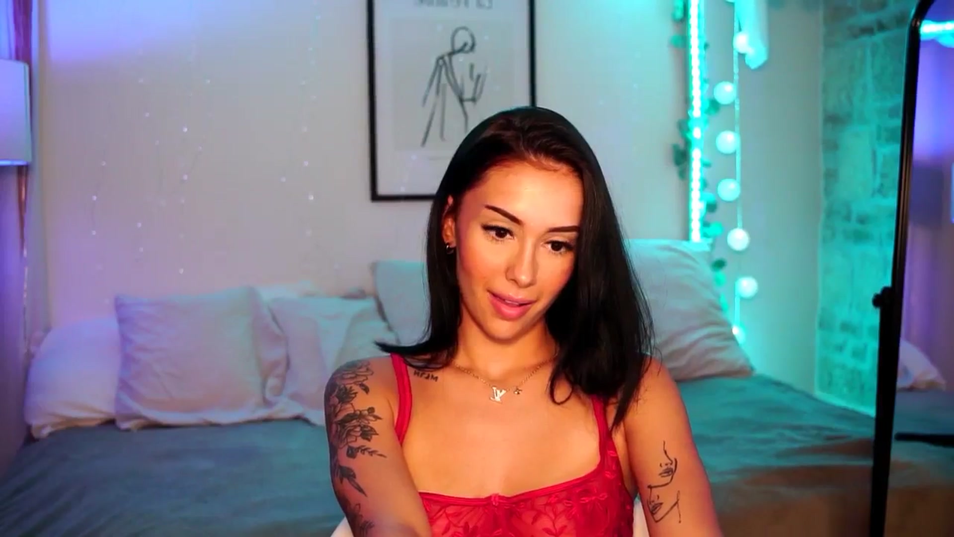 Gallery image thumbnail from Naomii18's myfreecams stream on, 07/16/2024, 18:38 image 14 of 20