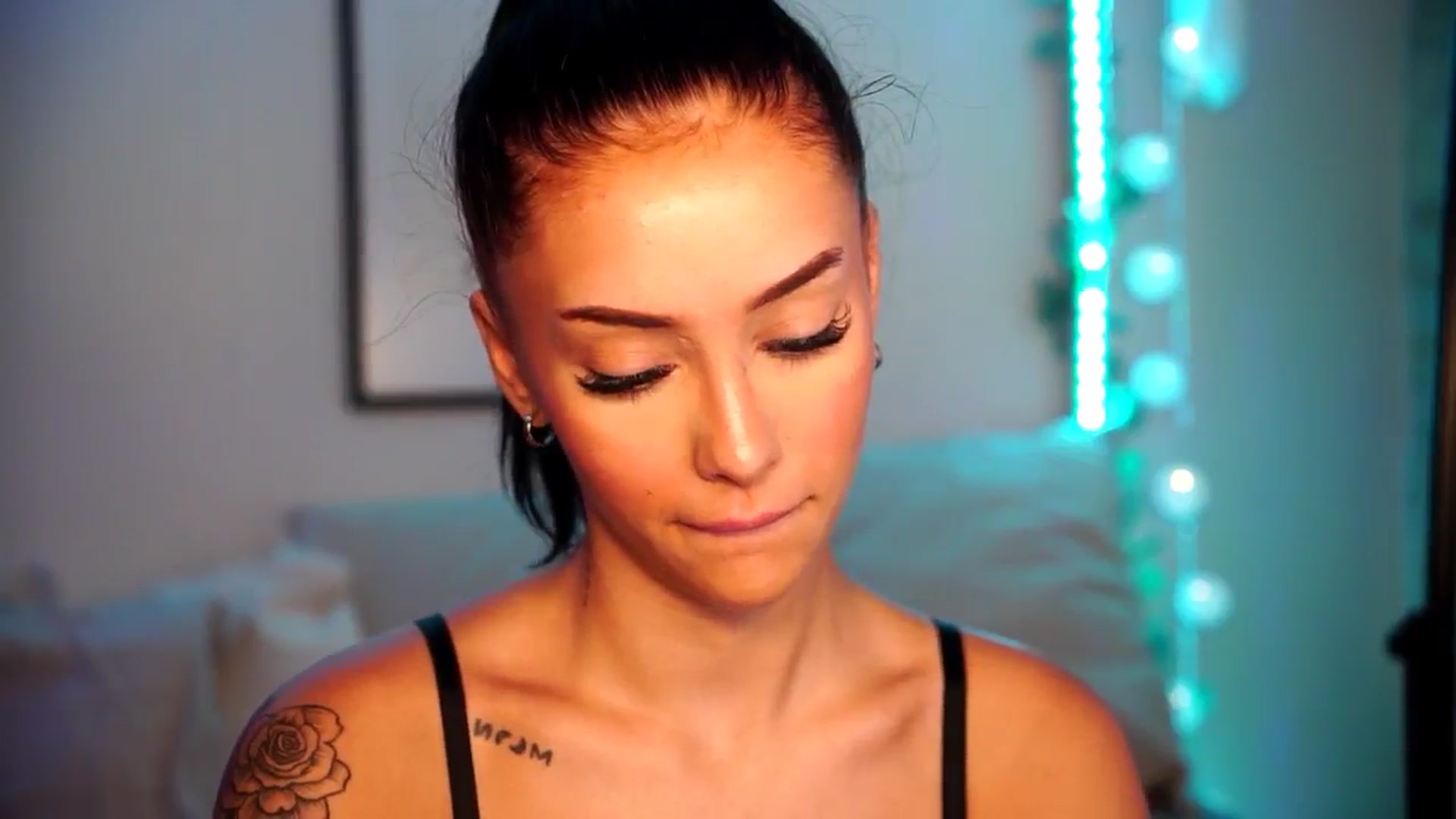 Gallery image thumbnail from Naomii18's myfreecams stream on, 07/17/2024, 12:03 image 7 of 20