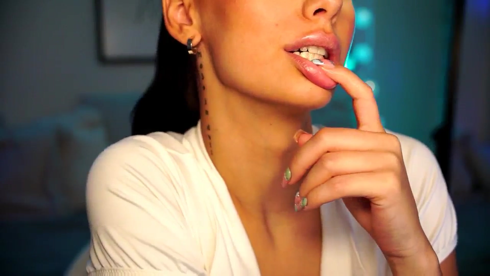 Gallery image thumbnail from Naomii18's myfreecams stream on, 07/17/2024, 13:09 image 20 of 20