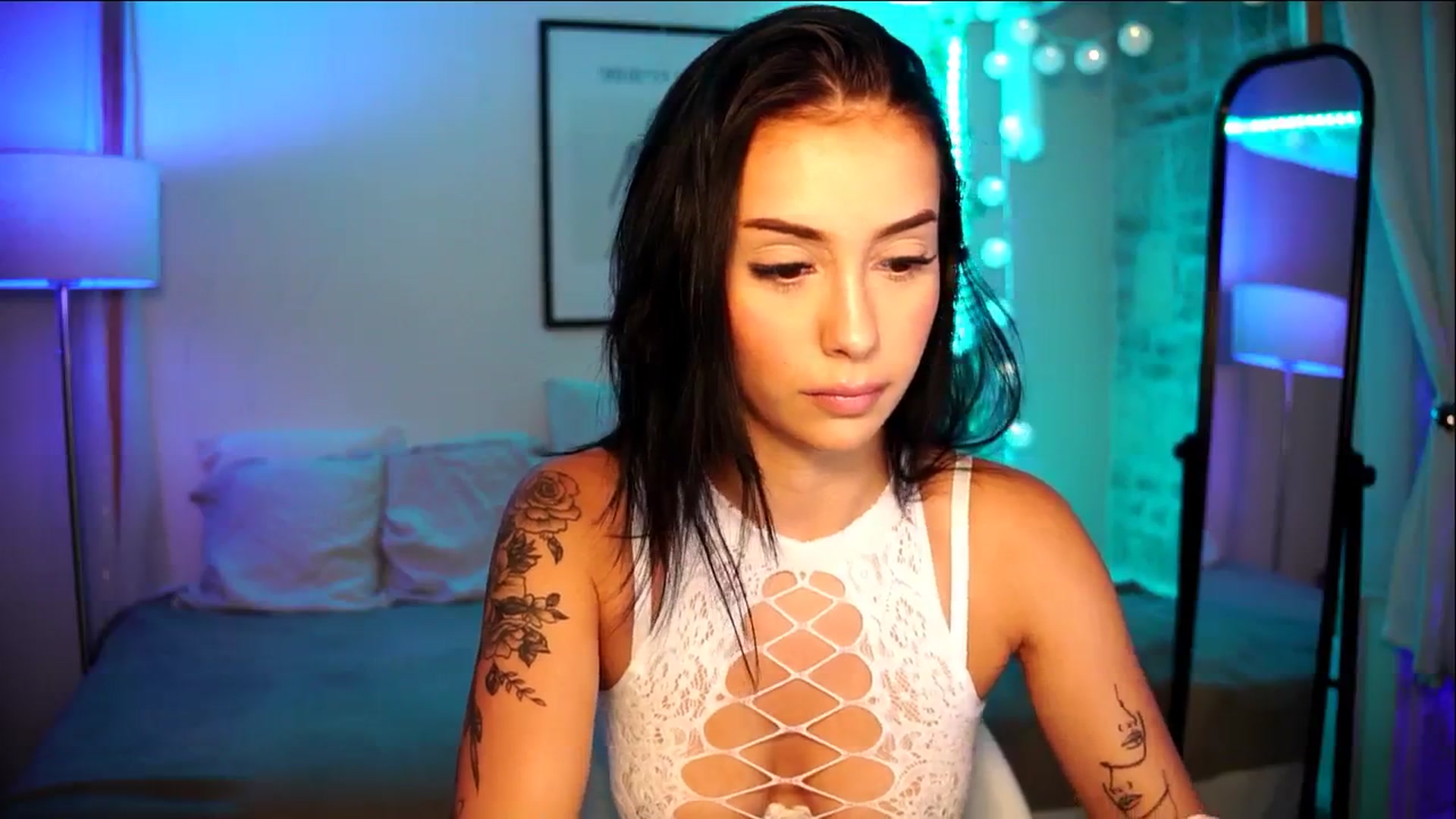 Gallery image thumbnail from Naomii18's myfreecams stream on, 07/18/2024, 18:33 image 11 of 20
