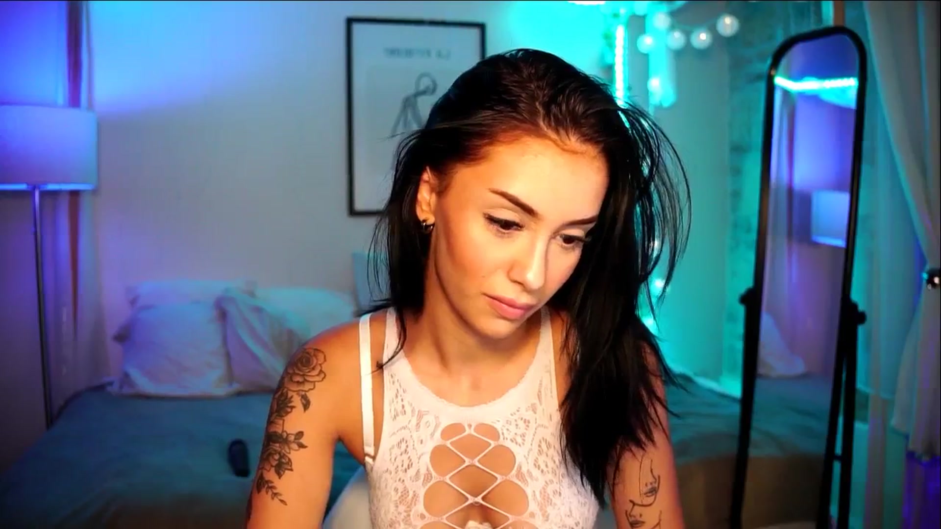 Gallery image thumbnail from Naomii18's myfreecams stream on, 07/18/2024, 21:01 image 7 of 20