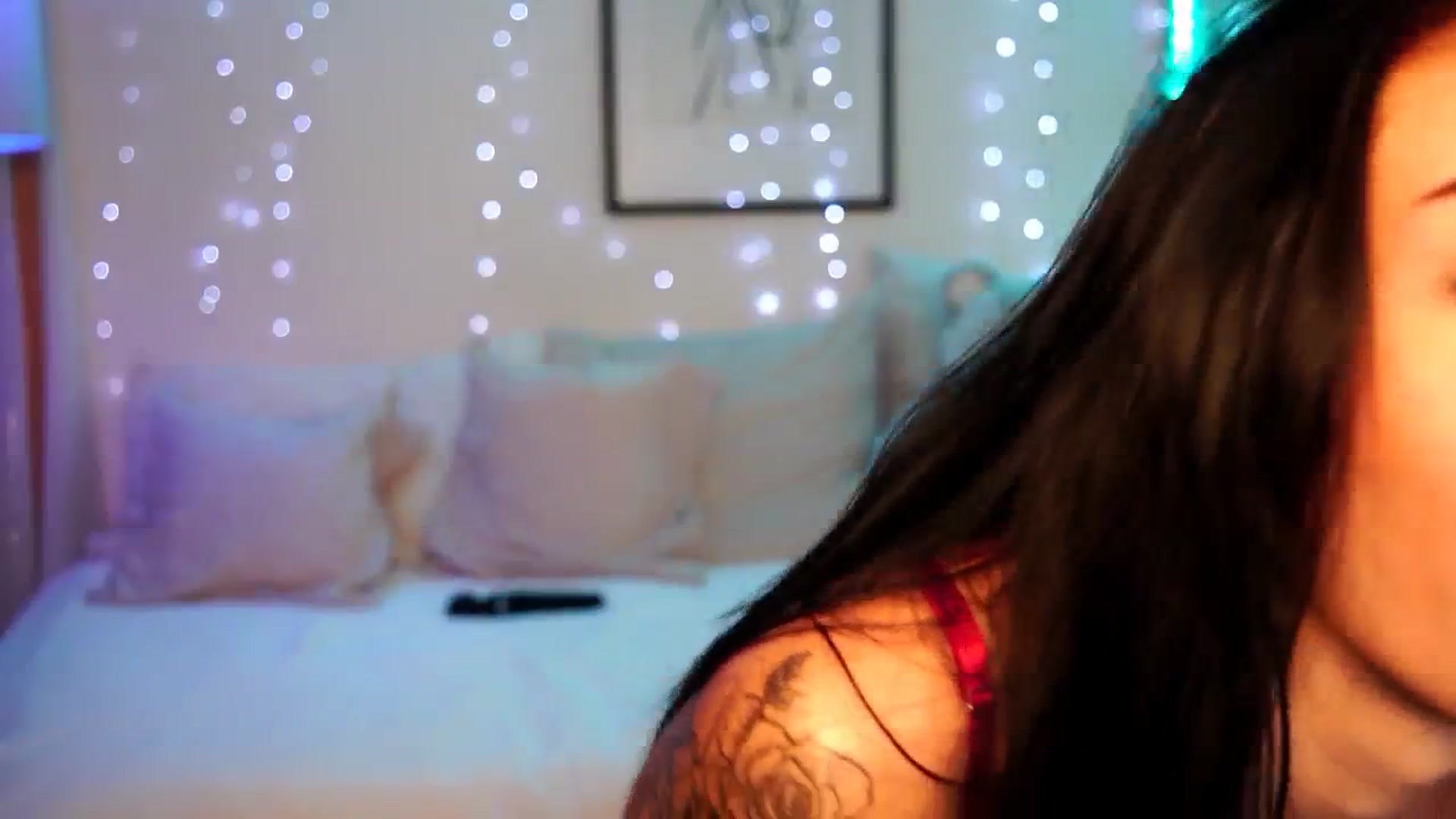 Gallery image thumbnail from Naomii18's myfreecams stream on, 07/23/2024, 15:16 image 5 of 20