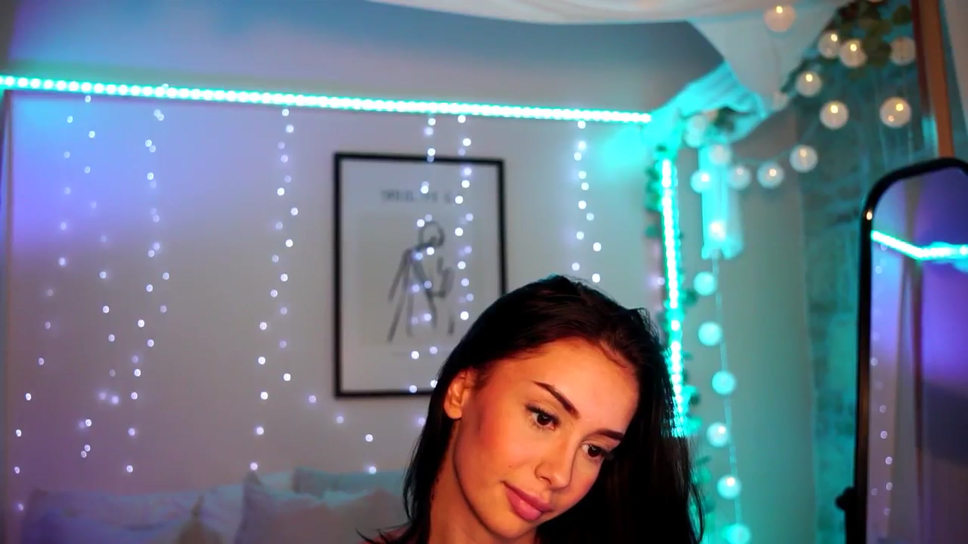 Gallery image thumbnail from Naomii18's myfreecams stream on, 07/23/2024, 15:16 image 13 of 20