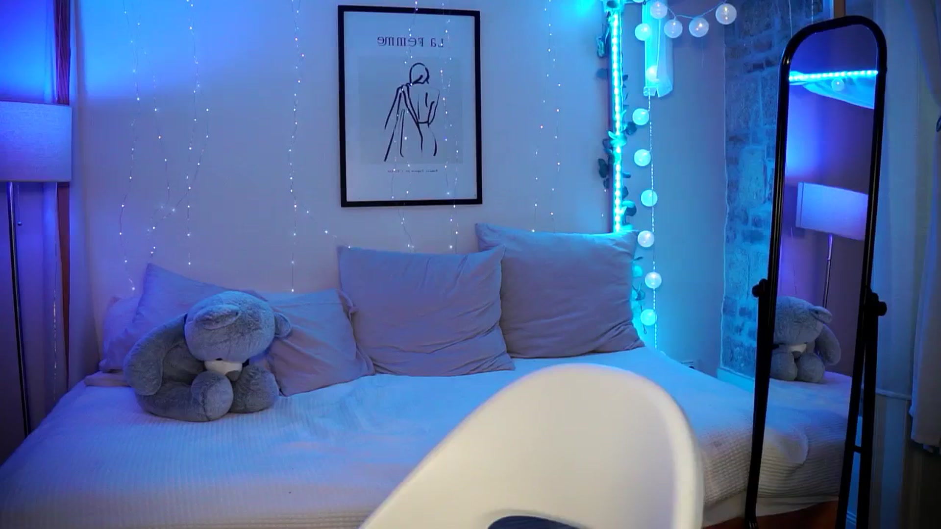Gallery image thumbnail from Naomii18's myfreecams stream on, 07/27/2024, 18:15 image 2 of 20