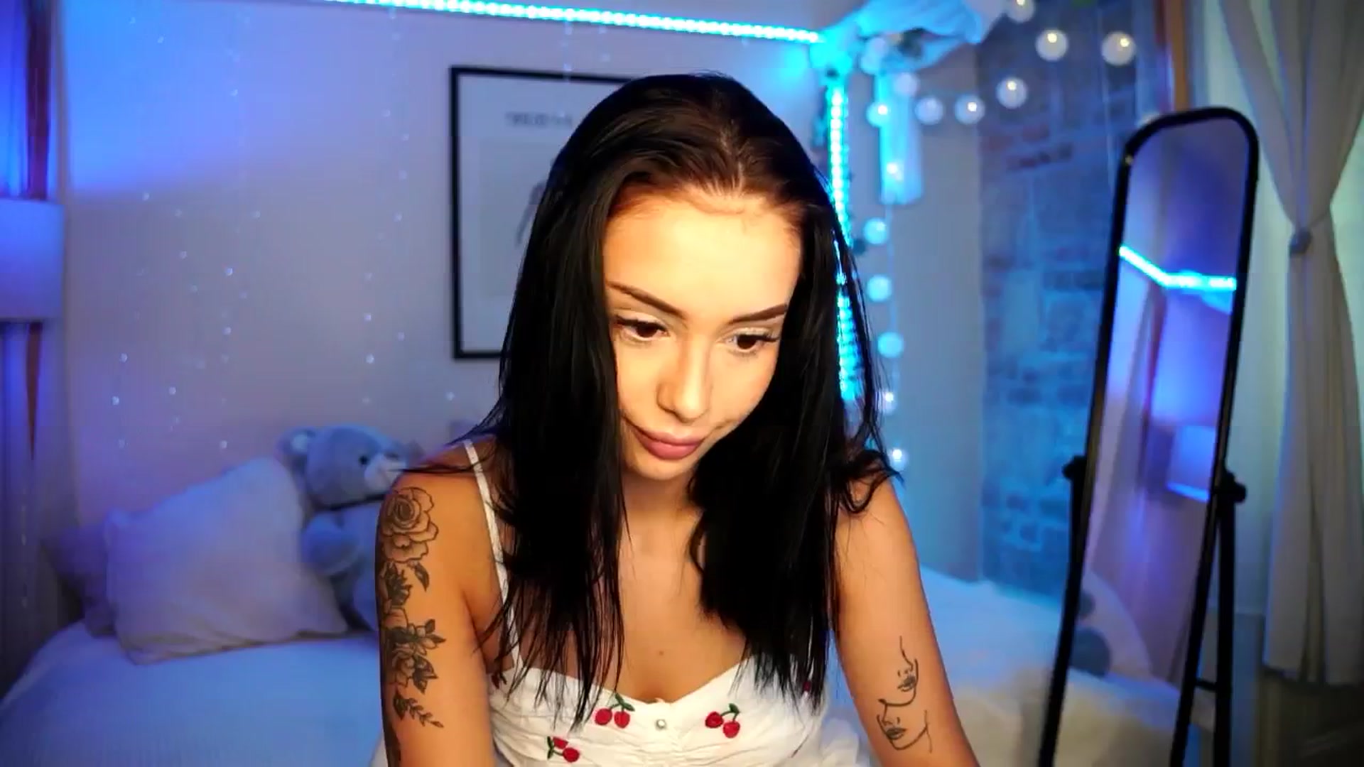 Gallery image thumbnail from Naomii18's myfreecams stream on, 07/28/2024, 15:04 image 5 of 20