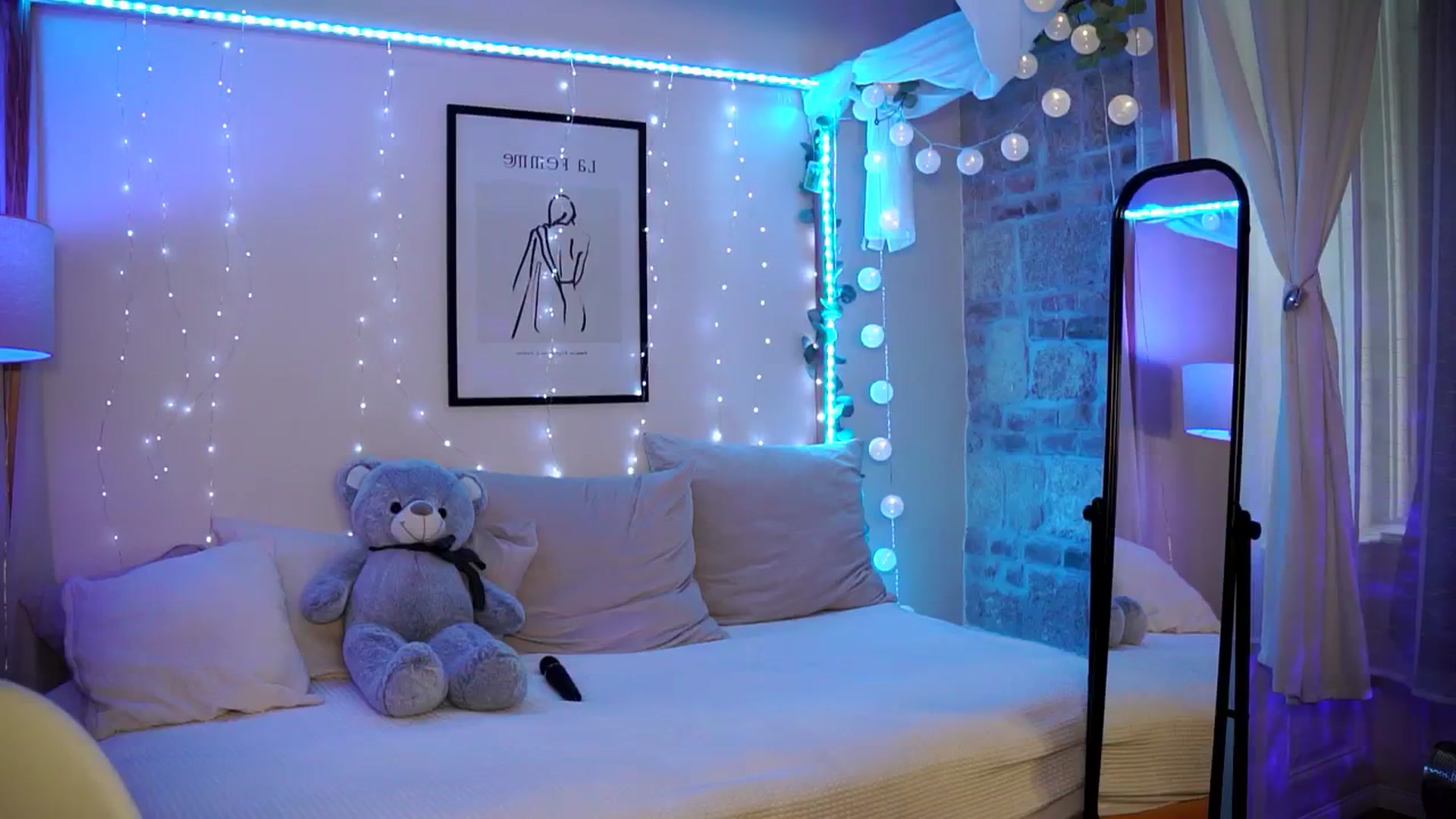 Gallery image thumbnail from Naomii18's myfreecams stream on, 07/29/2024, 18:34 image 2 of 20