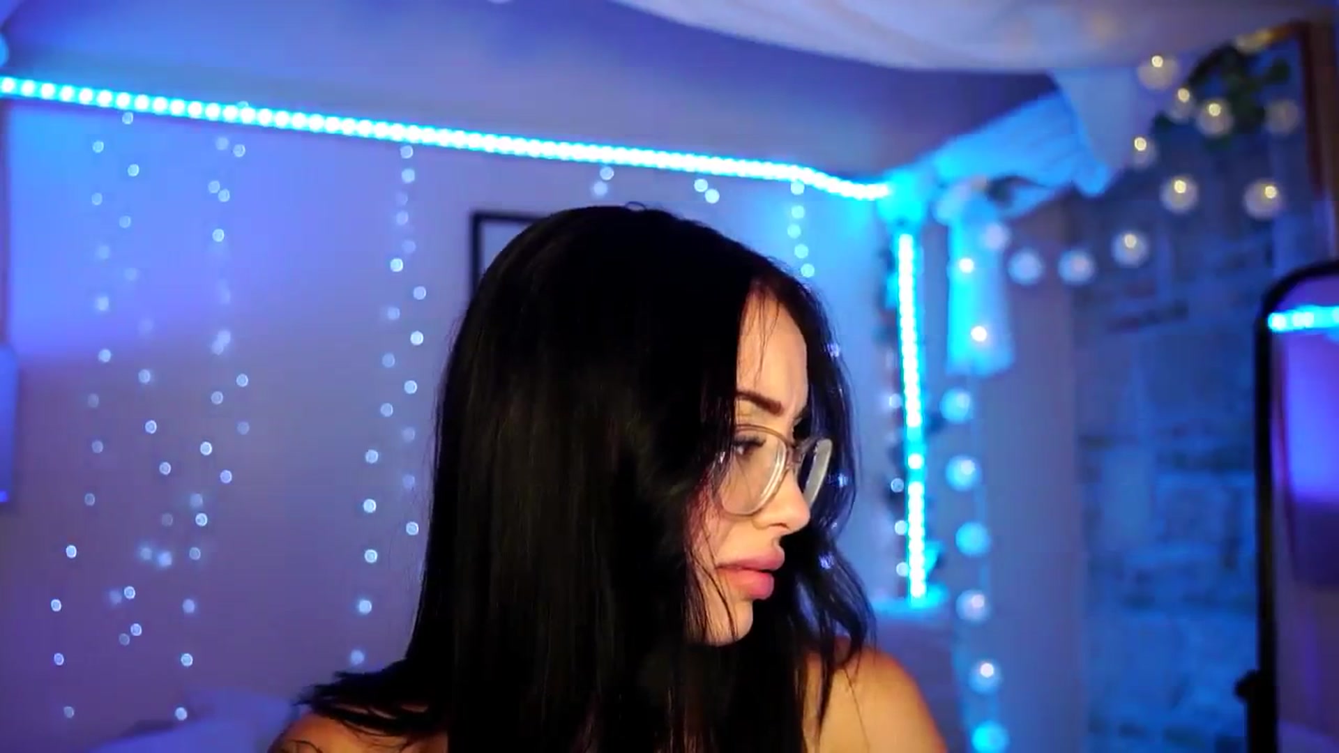 Gallery image thumbnail from Naomii18's myfreecams stream on, 07/29/2024, 21:05 image 19 of 20