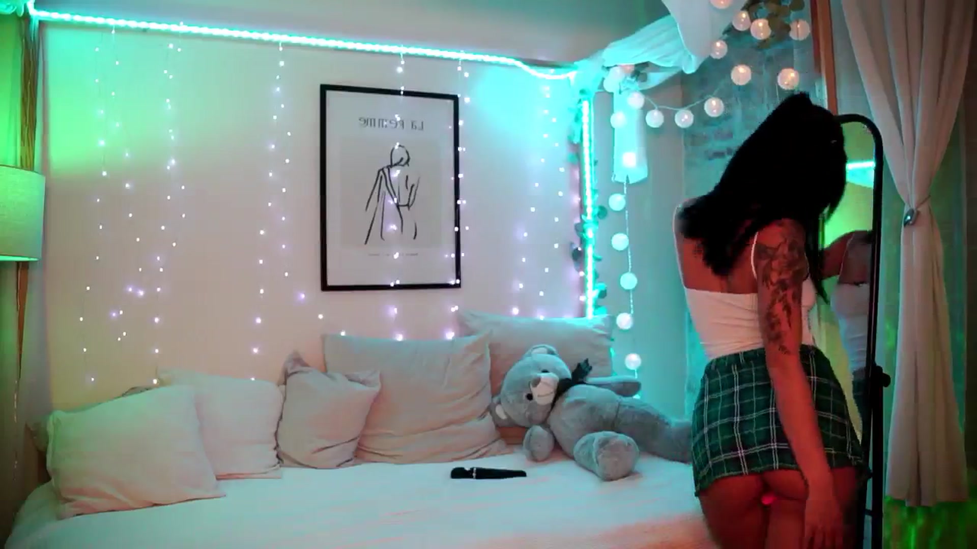 Gallery image thumbnail from Naomii18's myfreecams stream on, 07/30/2024, 19:49 image 13 of 20