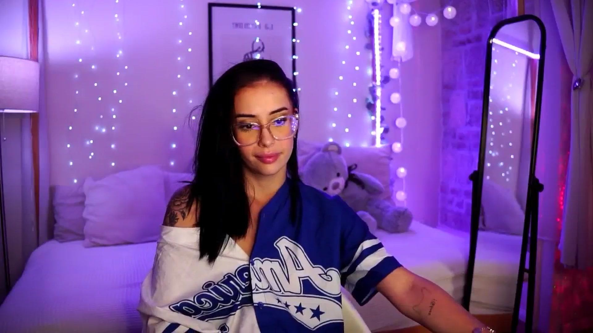 Gallery image thumbnail from Naomii18's myfreecams stream on, 07/30/2024, 22:31 image 13 of 20