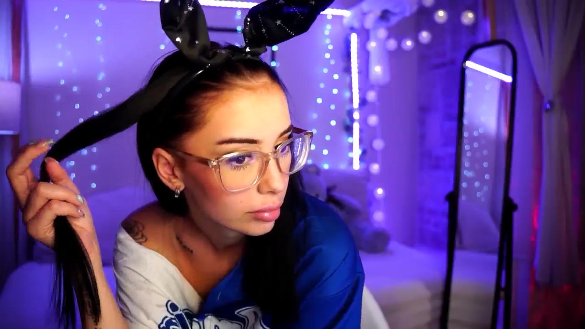 Gallery image thumbnail from Naomii18's myfreecams stream on, 07/30/2024, 22:31 image 6 of 20