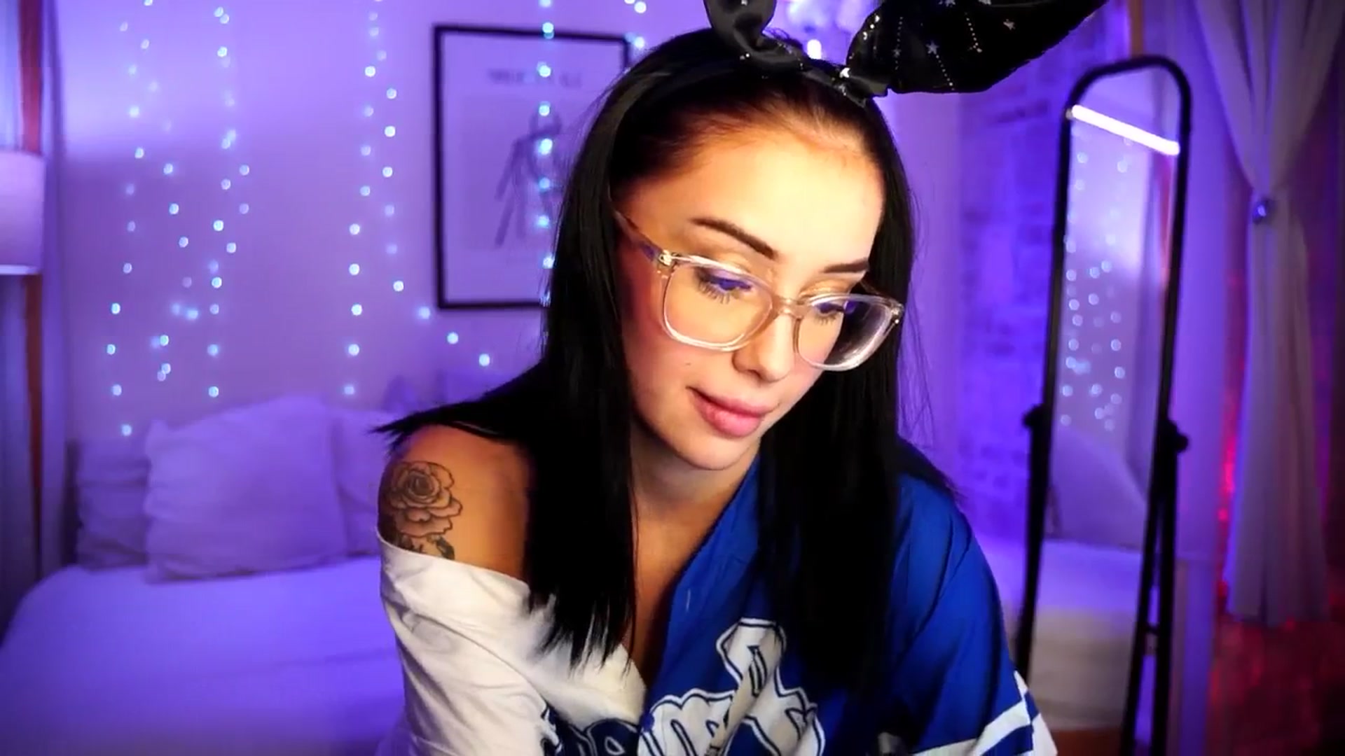 Gallery image thumbnail from Naomii18's myfreecams stream on, 07/30/2024, 22:31 image 9 of 20