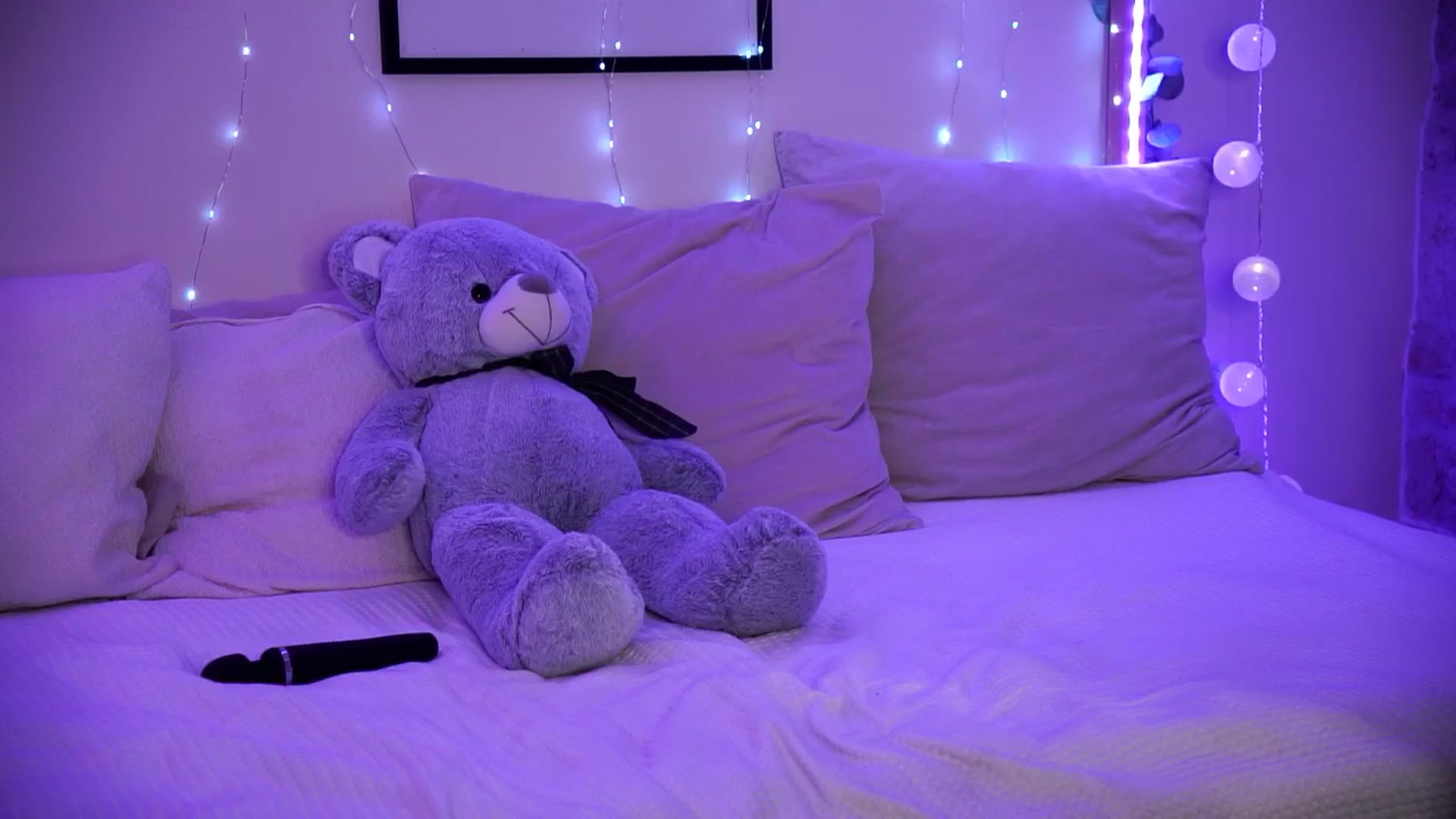Gallery image thumbnail from Naomii18's myfreecams stream on, 08/08/2024, 17:55 image 19 of 20