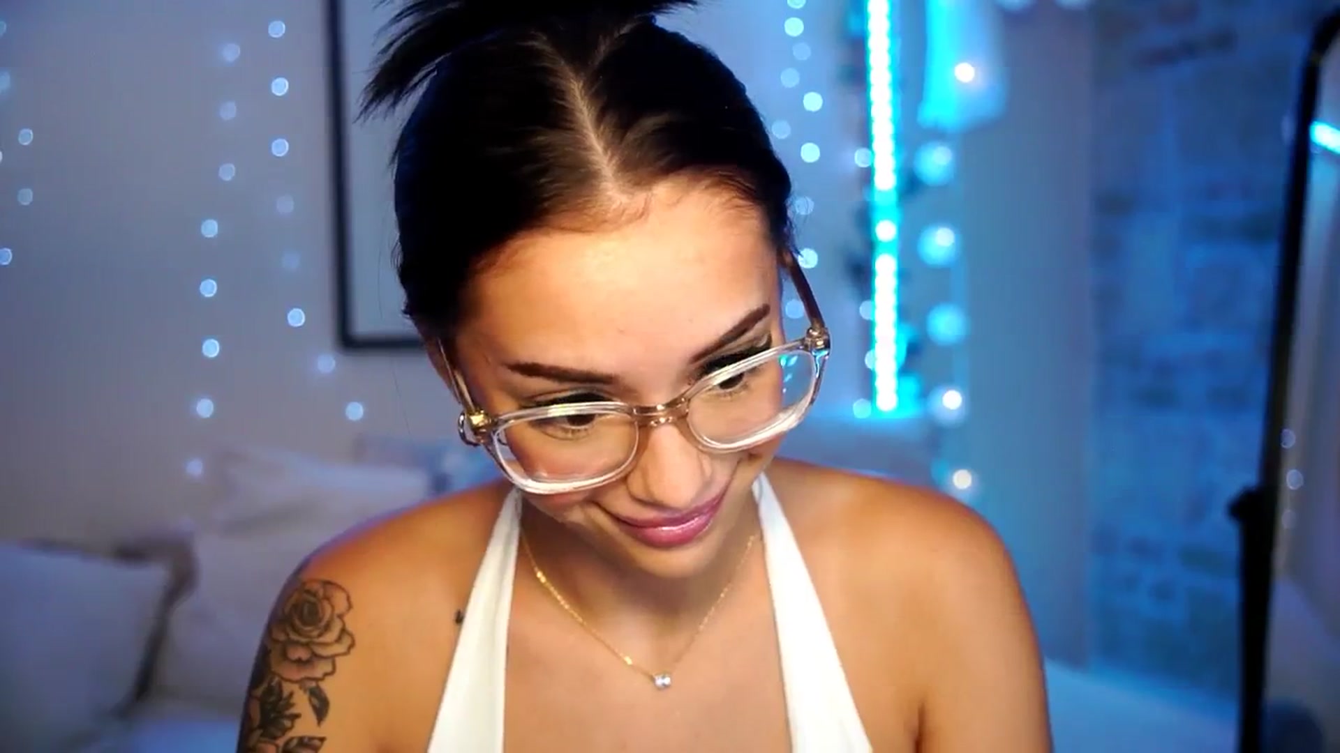 Gallery image thumbnail from Naomii18's myfreecams stream on, 08/09/2024, 19:34 image 11 of 20