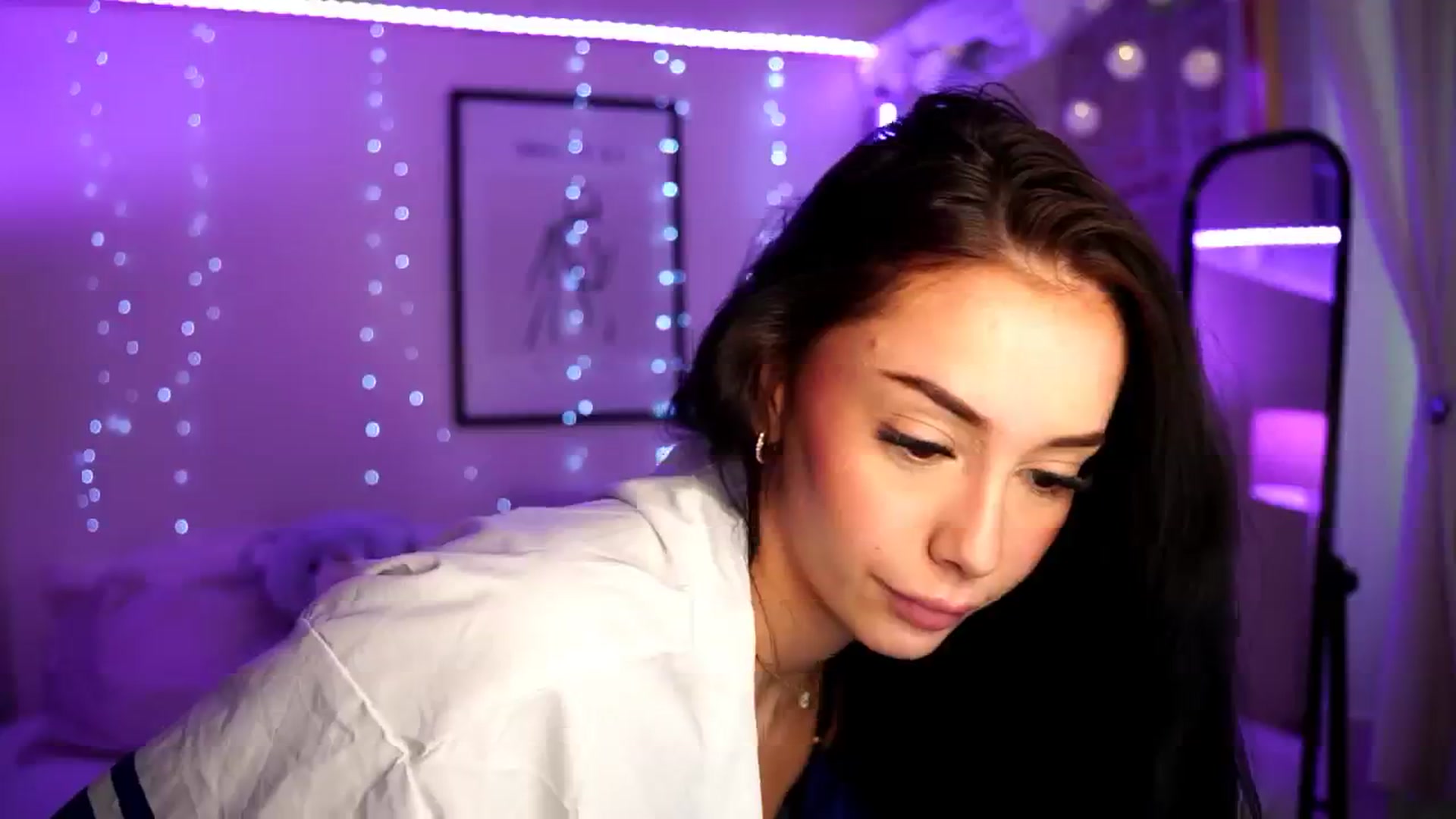 Gallery image thumbnail from Naomii18's myfreecams stream on, 08/20/2024, 12:25 image 13 of 20