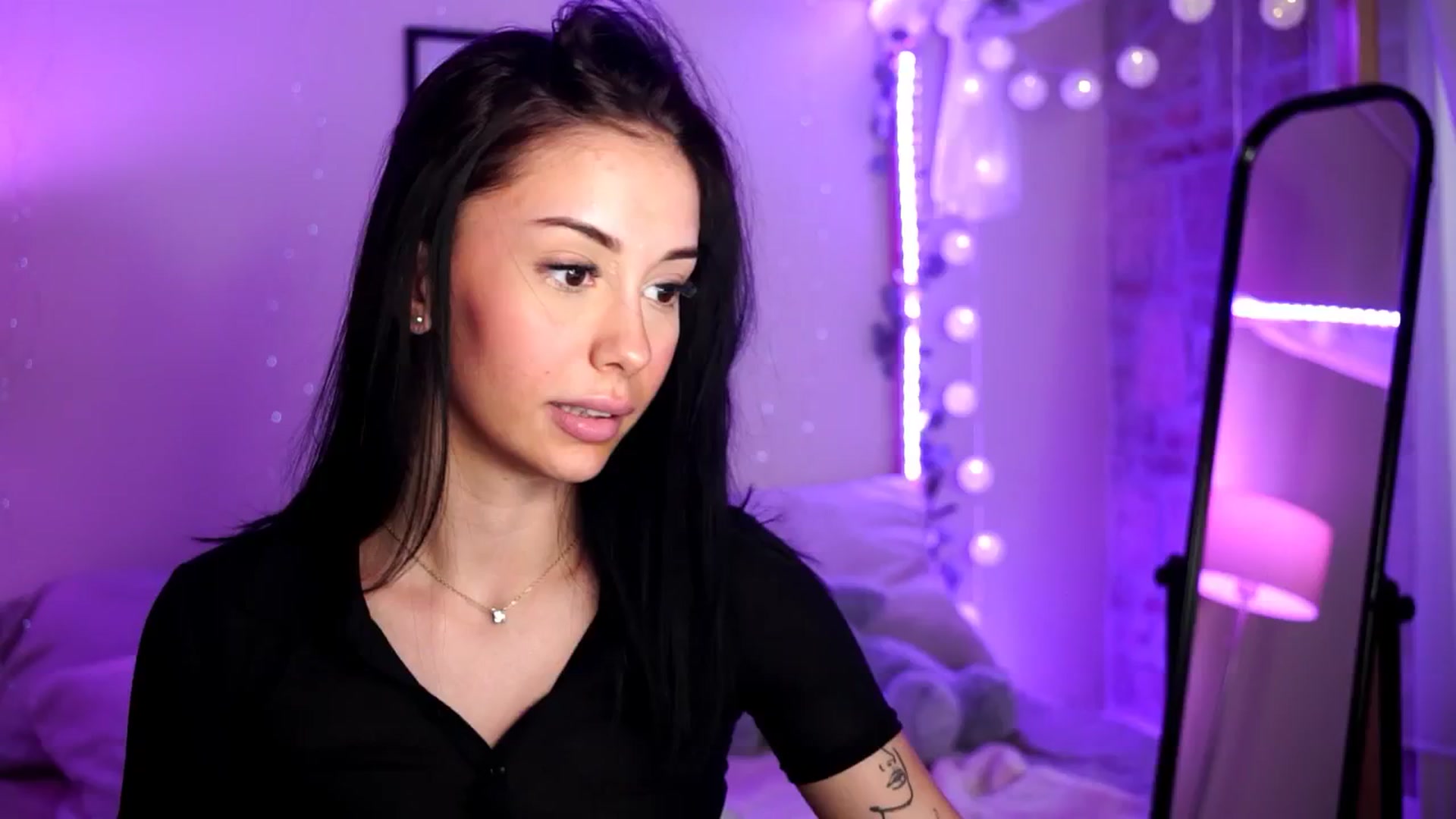 Gallery image thumbnail from Naomii18's myfreecams stream on, 09/01/2024, 15:21 image 20 of 20