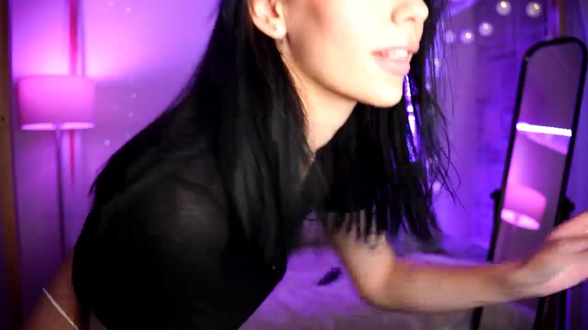 Gallery image thumbnail from Naomii18's myfreecams stream on, 09/01/2024, 17:28 image 12 of 20