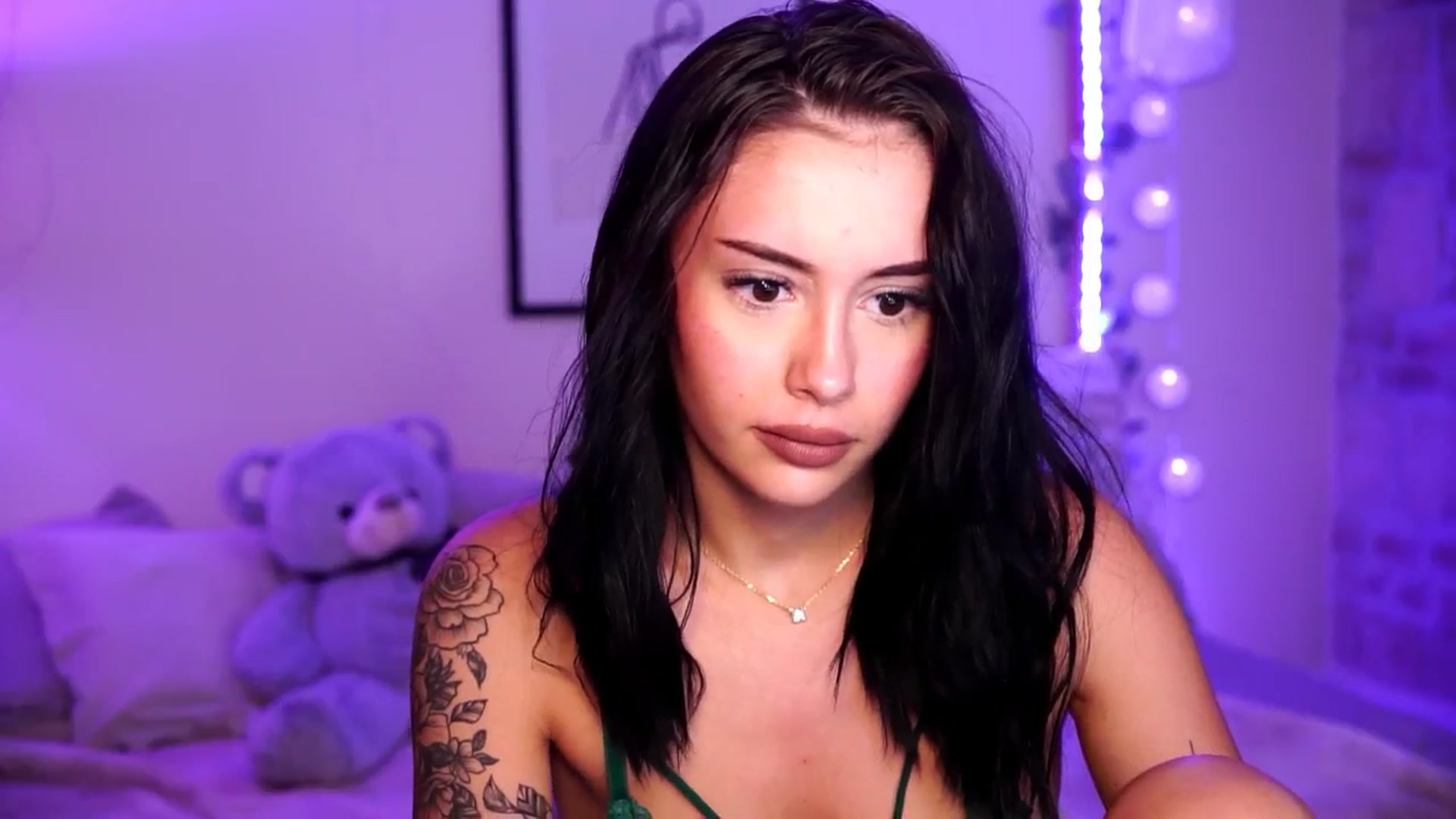 Gallery image thumbnail from Naomii18's myfreecams stream on, 09/05/2024, 17:13 image 6 of 20