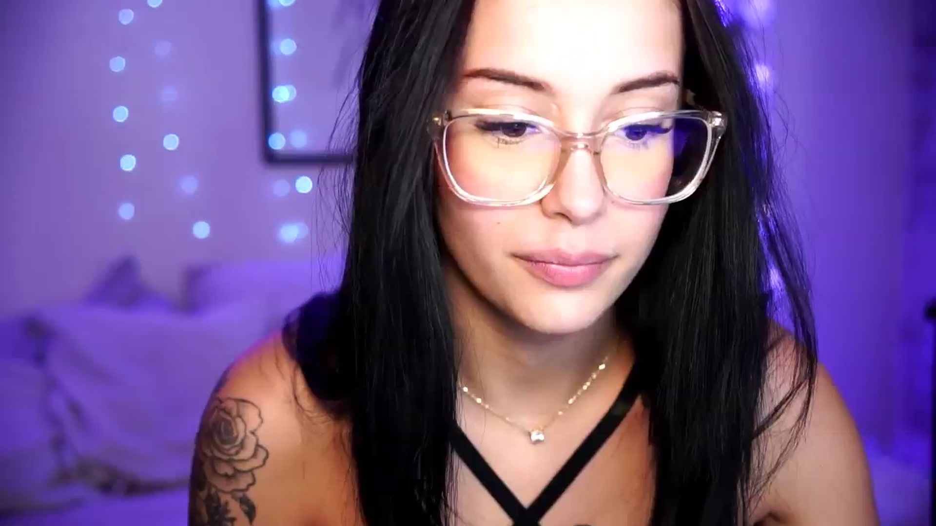 Gallery image thumbnail from Naomii18's myfreecams stream on, 09/06/2024, 16:53 image 13 of 20