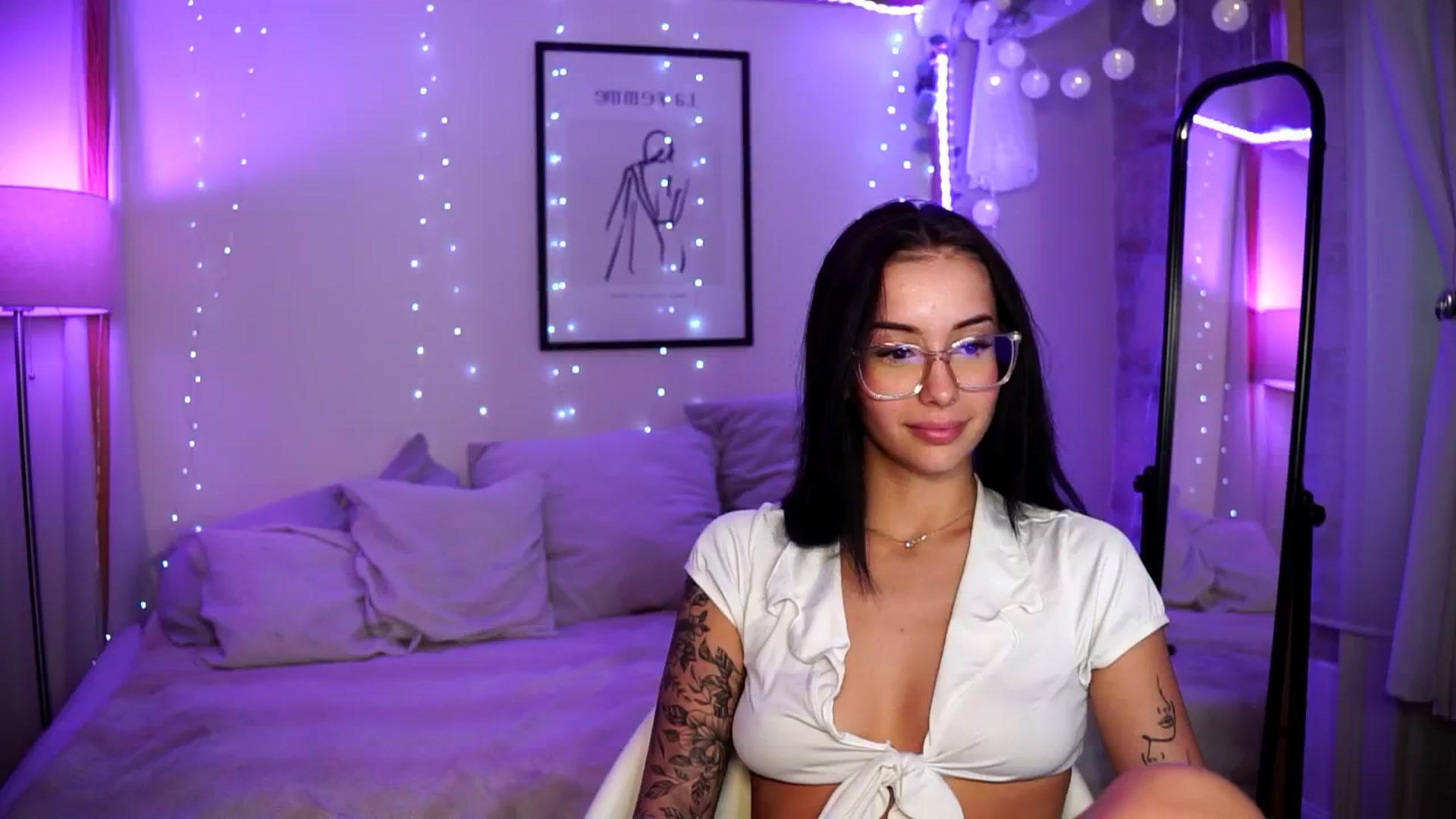 Gallery image thumbnail from Naomii18's myfreecams stream on, 09/06/2024, 16:53 image 2 of 20