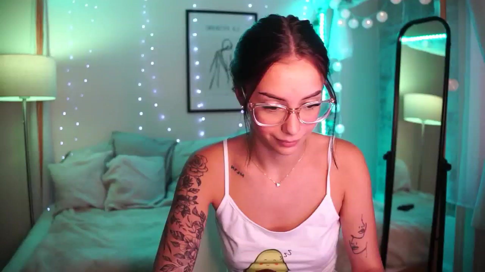 Gallery image thumbnail from Naomii18's myfreecams stream on, 09/13/2024, 13:18 image 13 of 20