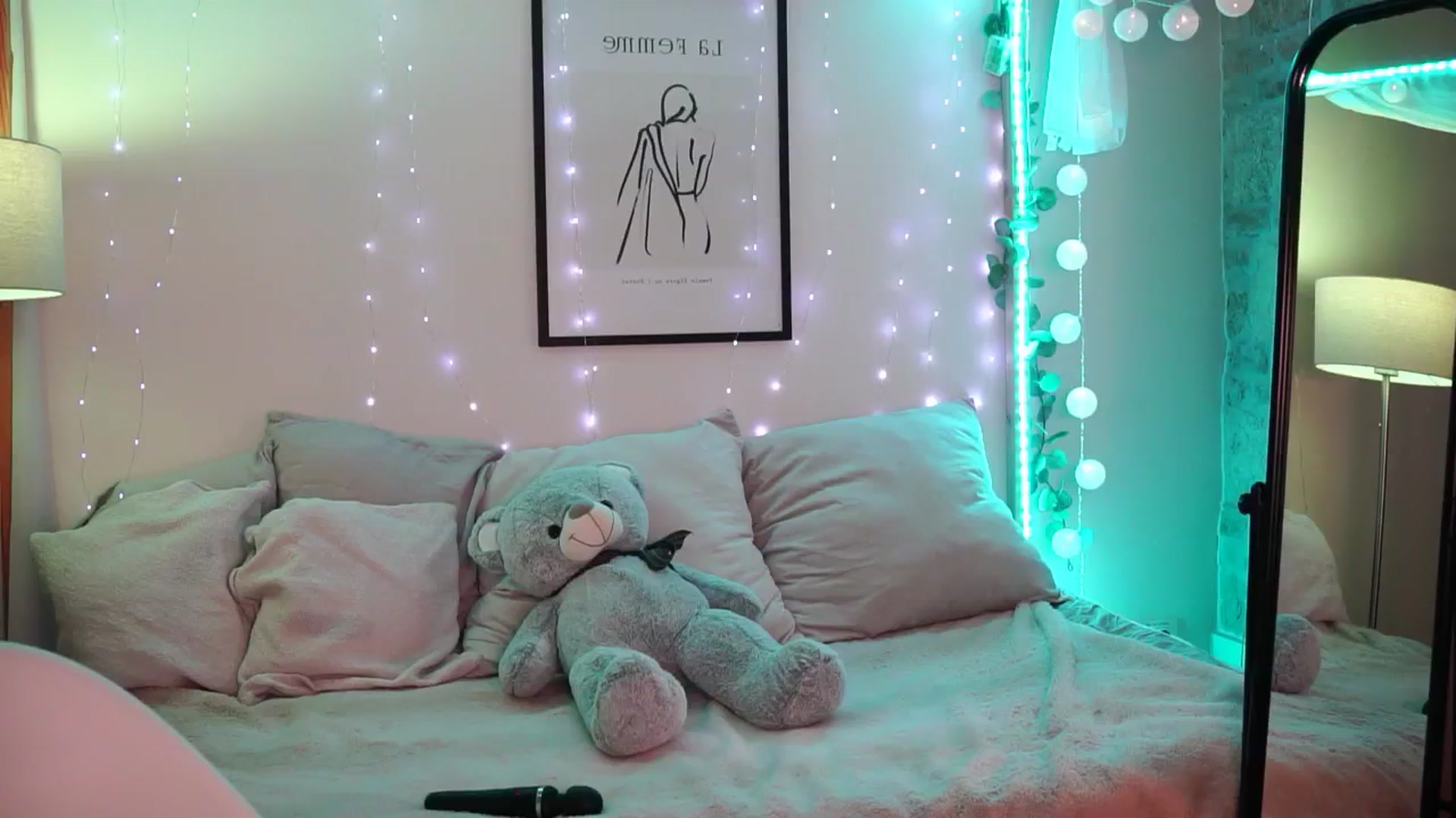 Gallery image thumbnail from Naomii18's myfreecams stream on, 09/13/2024, 14:59 image 7 of 20