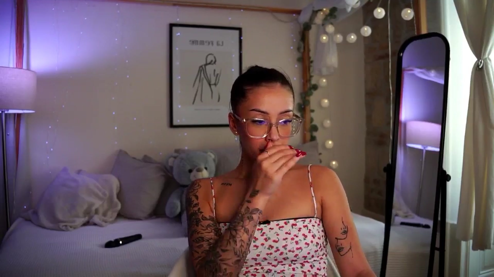 Gallery image thumbnail from Naomii18's myfreecams stream on, 09/23/2024, 12:46 image 6 of 20