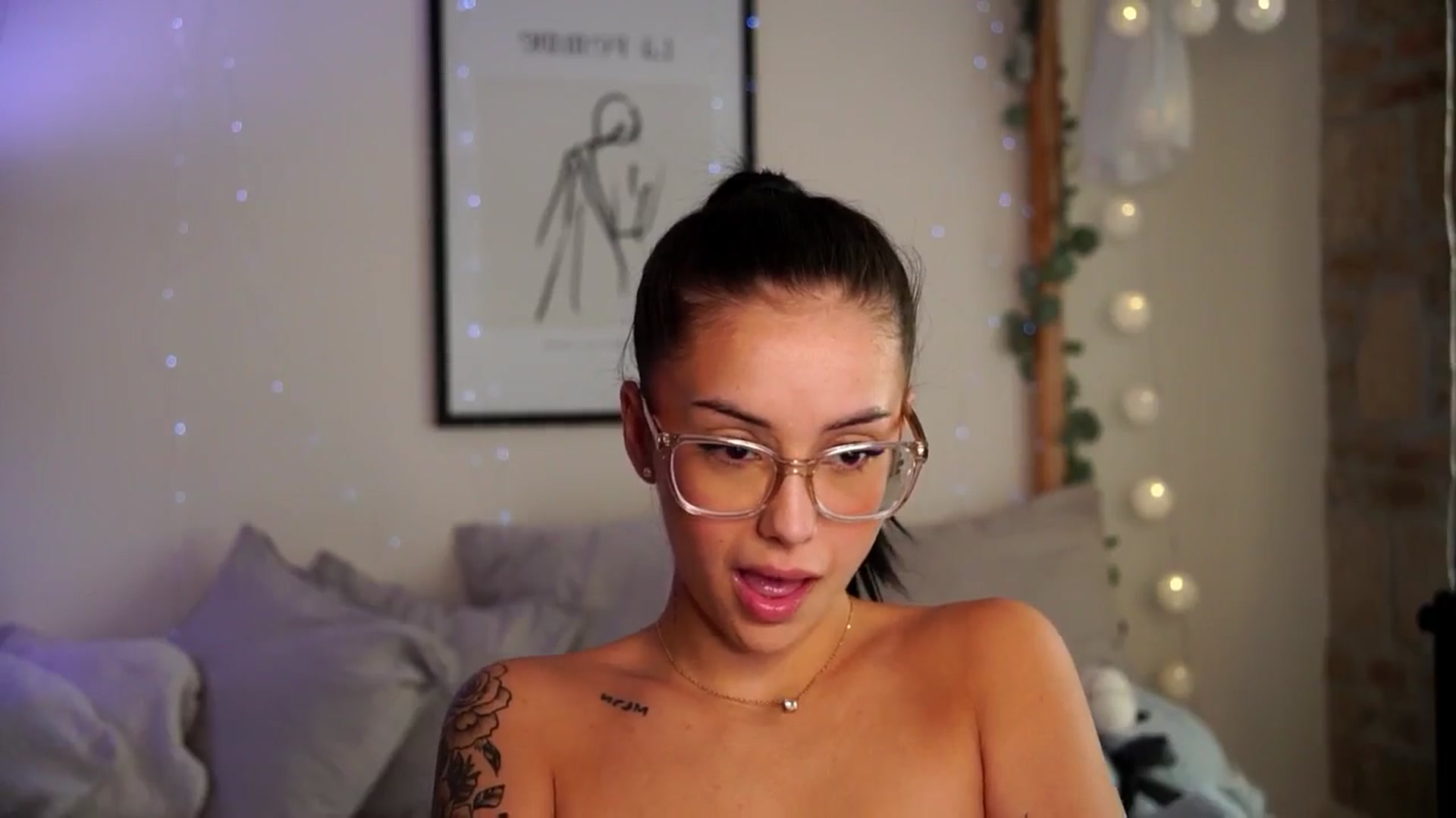 Gallery image thumbnail from Naomii18's myfreecams stream on, 09/23/2024, 12:46 image 20 of 20