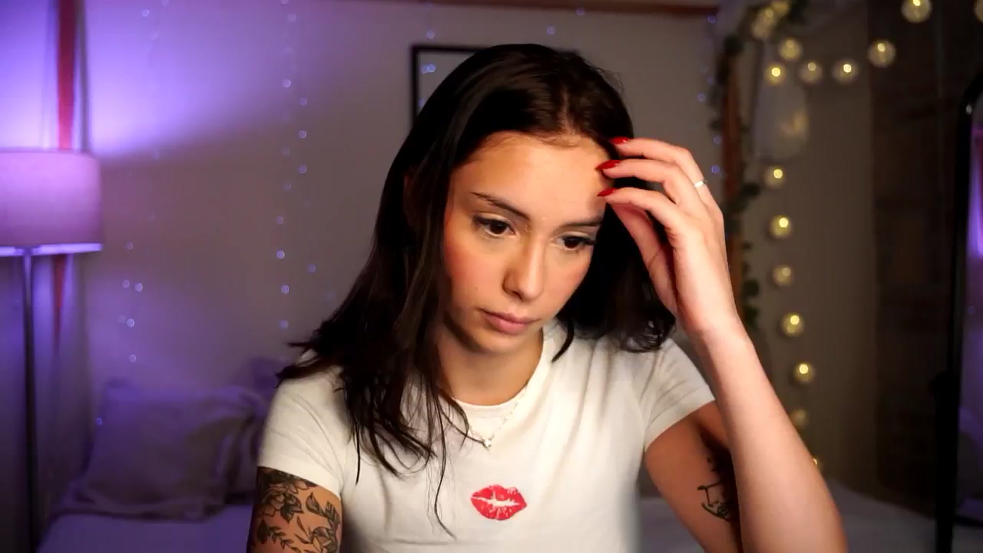 Gallery image thumbnail from Naomii18's myfreecams stream on, 09/27/2024, 13:44 image 12 of 20