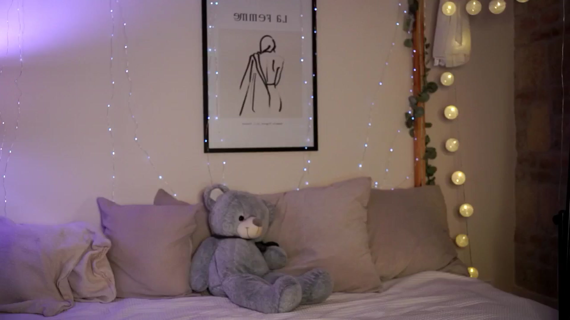 Gallery image thumbnail from Naomii18's myfreecams stream on, 09/27/2024, 15:33 image 6 of 20