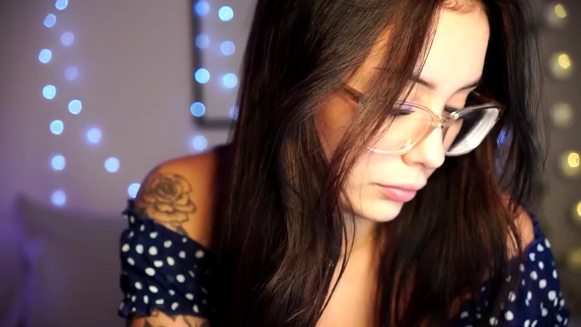 Gallery image thumbnail from Naomii18's myfreecams stream on, 09/28/2024, 14:15 image 14 of 20