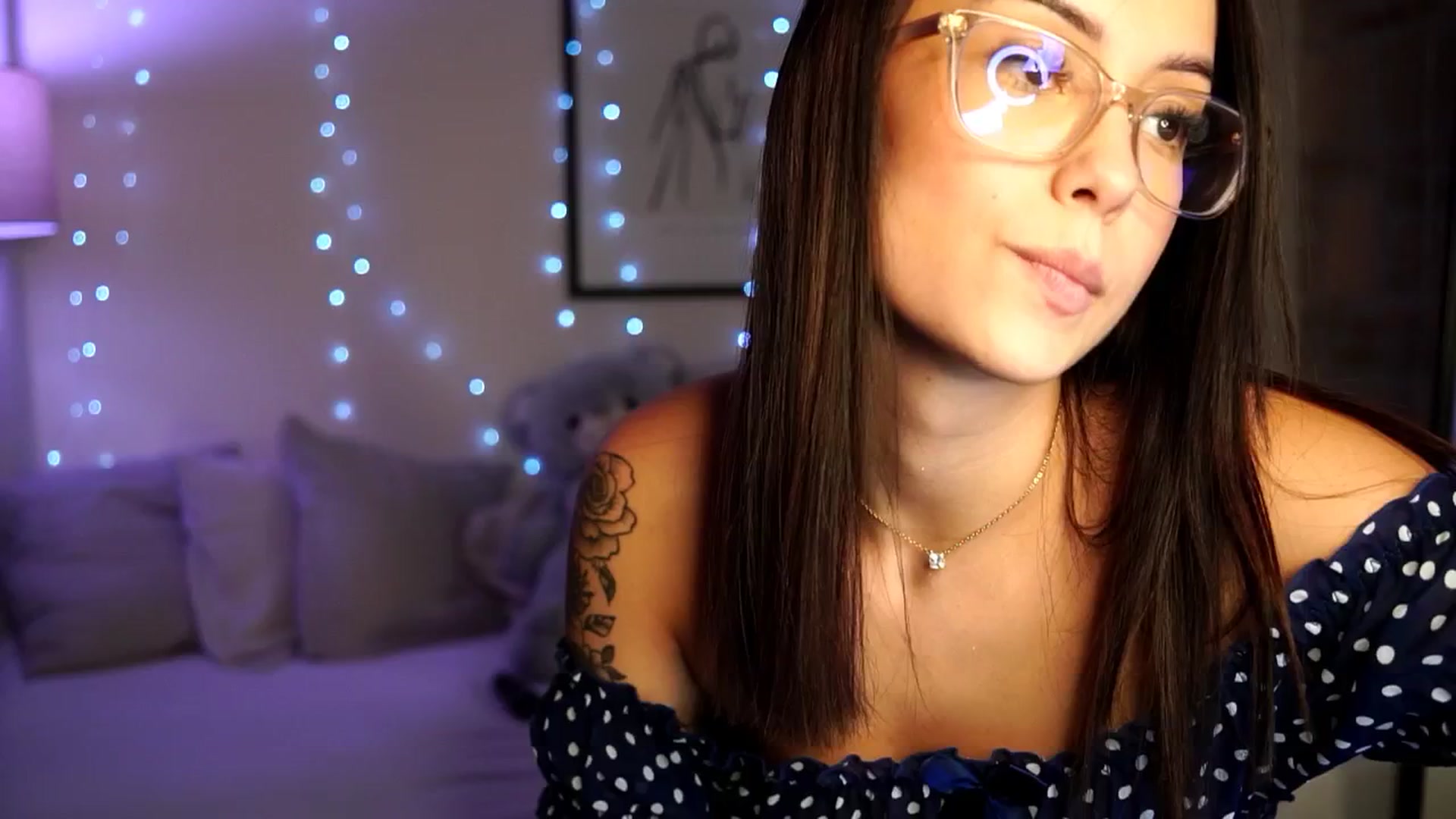 Gallery image thumbnail from Naomii18's myfreecams stream on, 09/28/2024, 16:42 image 19 of 20