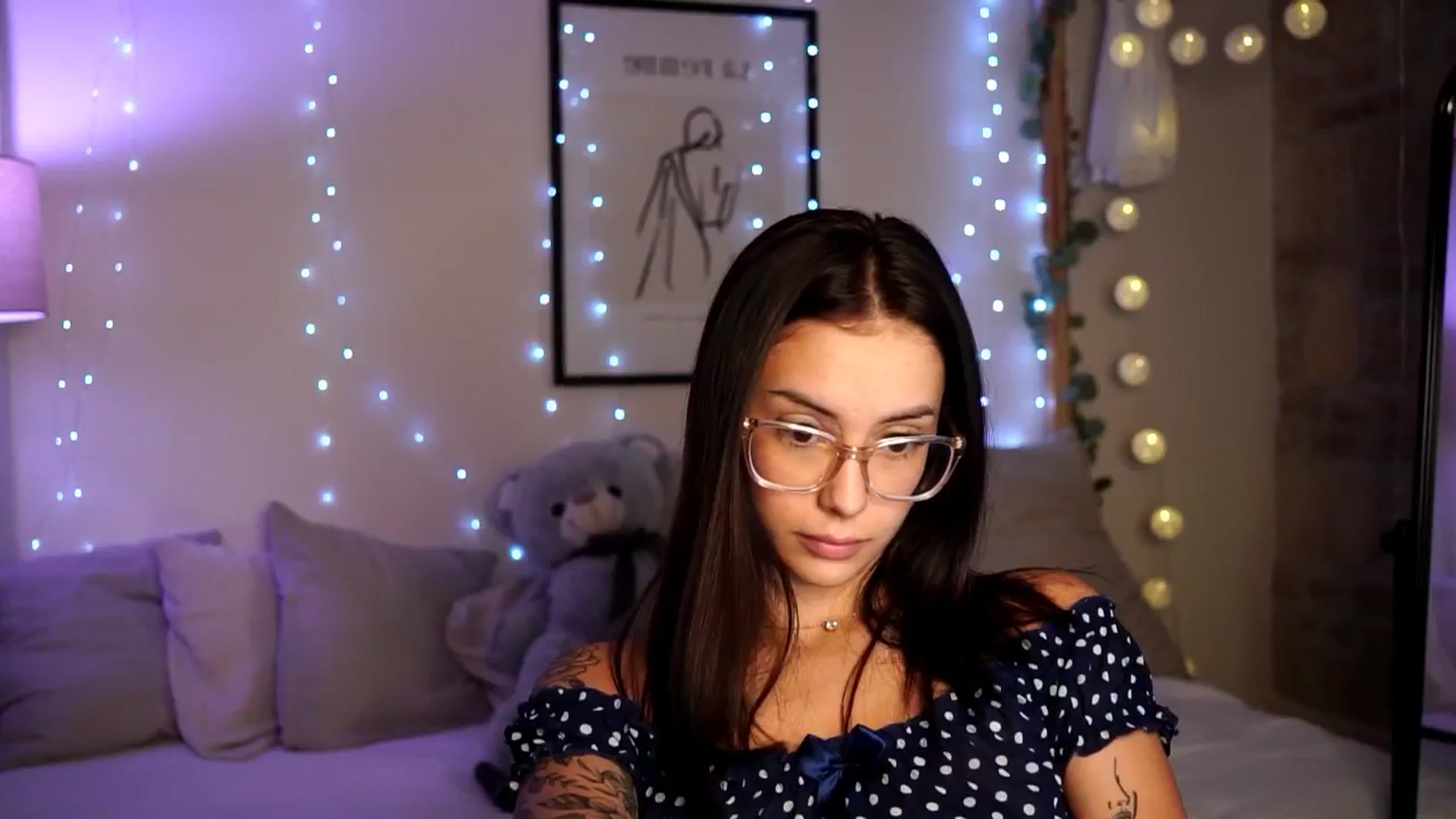 Gallery image thumbnail from Naomii18's myfreecams stream on, 09/28/2024, 16:42 image 12 of 20