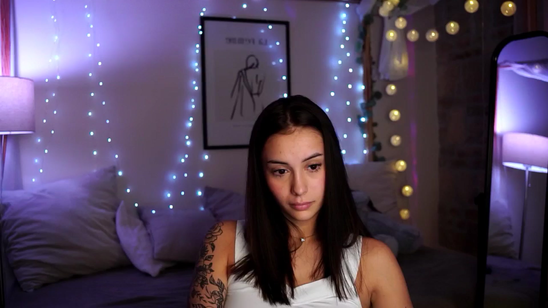 Gallery image thumbnail from Naomii18's myfreecams stream on, 10/04/2024, 18:09 image 11 of 20