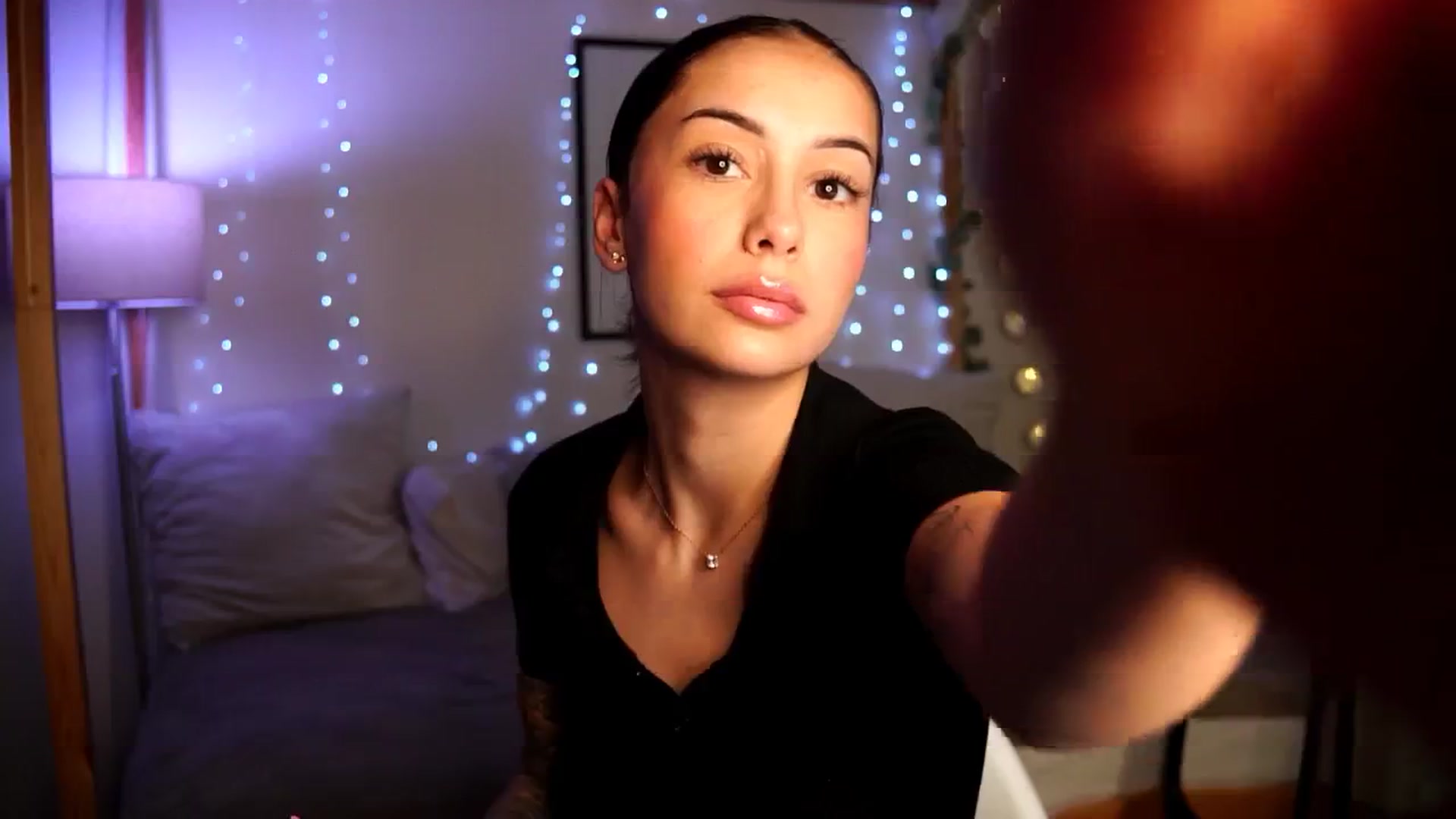 Gallery image thumbnail from Naomii18's myfreecams stream on, 10/06/2024, 13:07 image 18 of 20