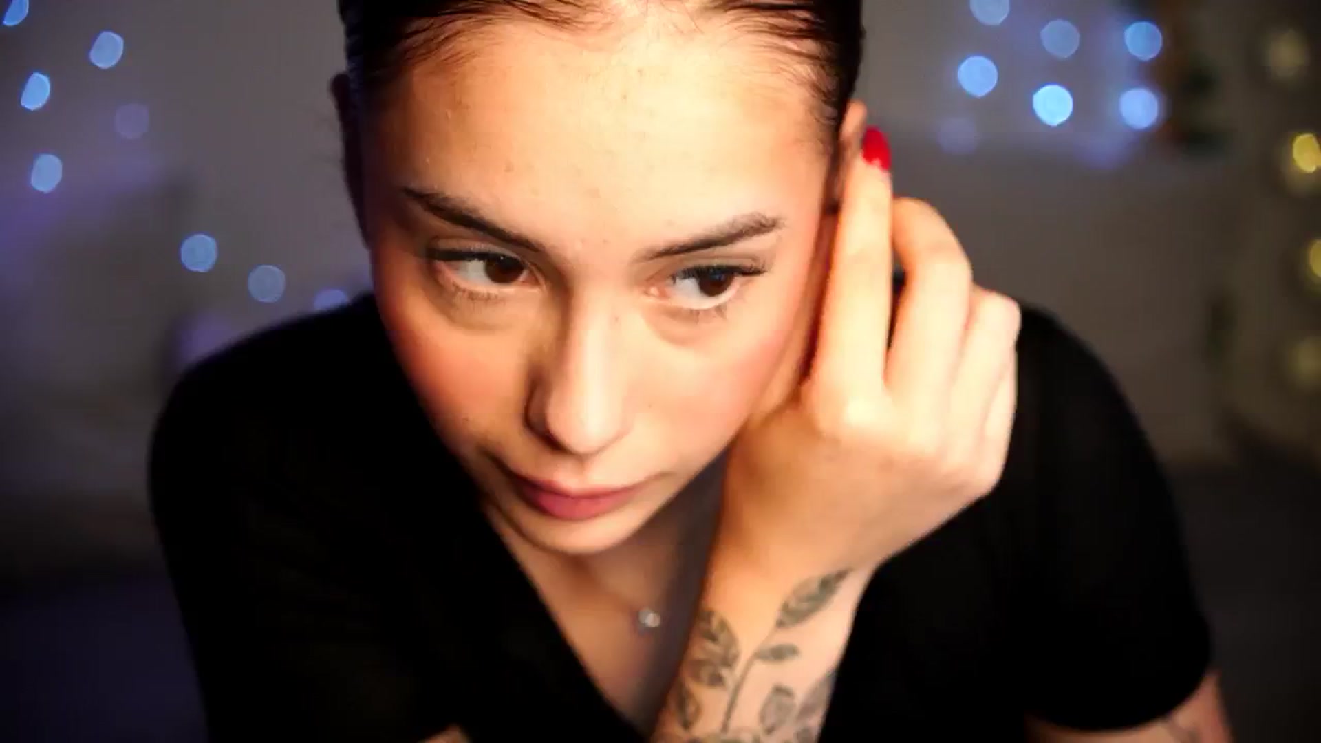 Gallery image thumbnail from Naomii18's myfreecams stream on, 10/06/2024, 13:47 image 13 of 20
