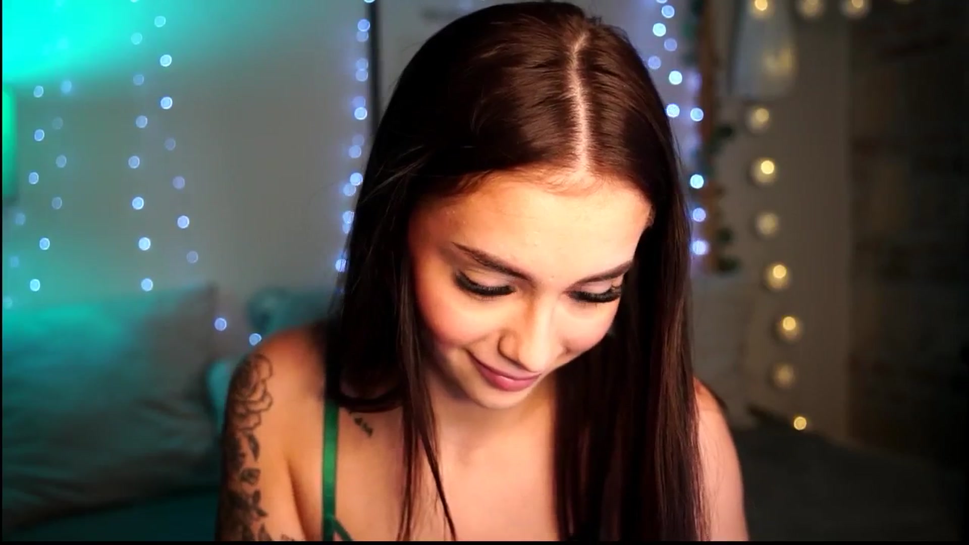 Gallery image thumbnail from Naomii18's myfreecams stream on, 10/09/2024, 16:51 image 4 of 20