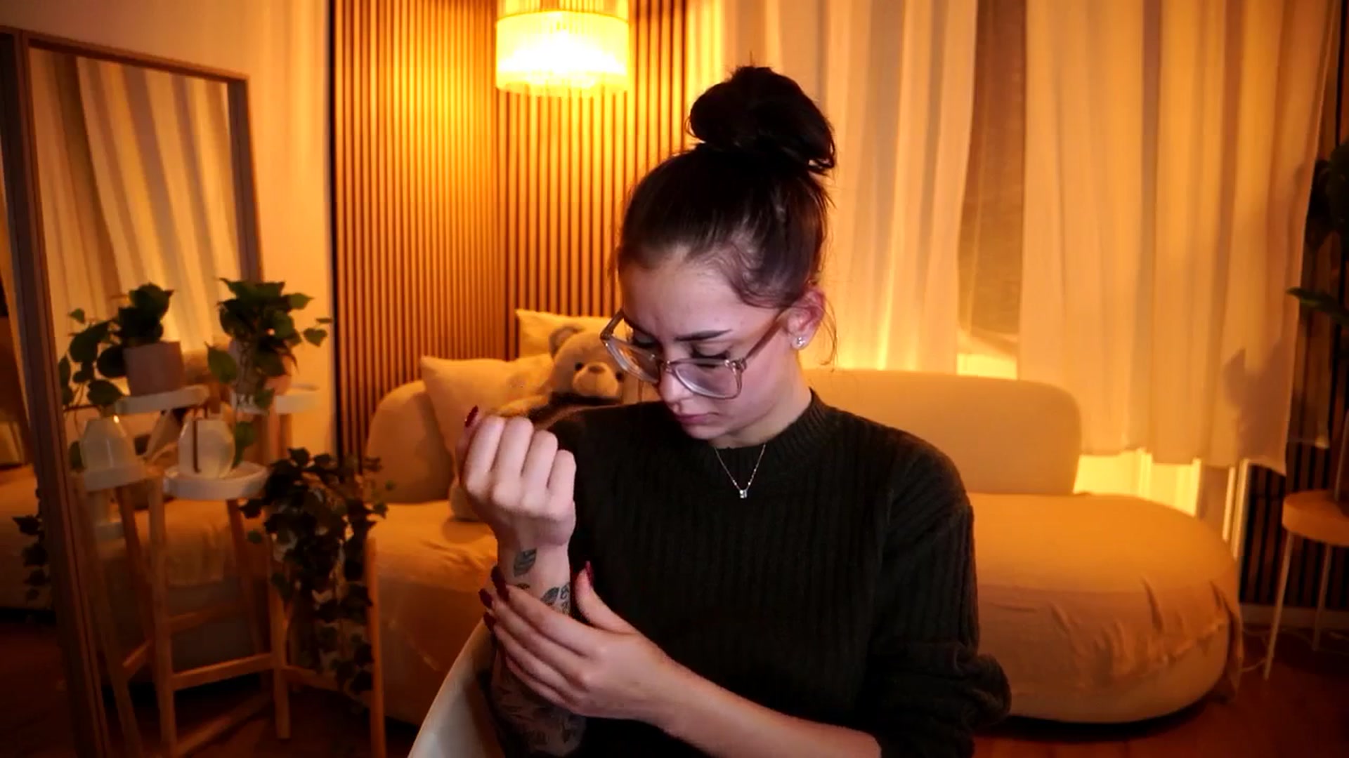 Gallery image thumbnail from Naomii18's myfreecams stream on, 10/25/2024, 18:15 image 3 of 20