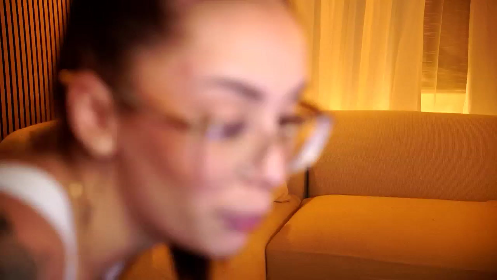 Gallery image thumbnail from Naomii18's myfreecams stream on, 10/28/2024, 20:42 image 17 of 20