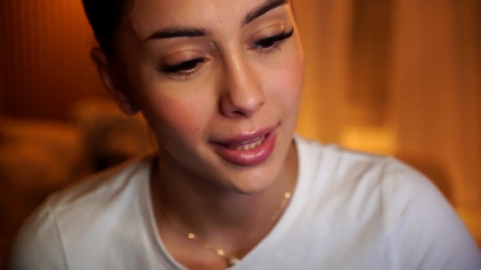 Gallery image thumbnail from Naomii18's myfreecams stream on, 10/29/2024, 18:16 image 2 of 20