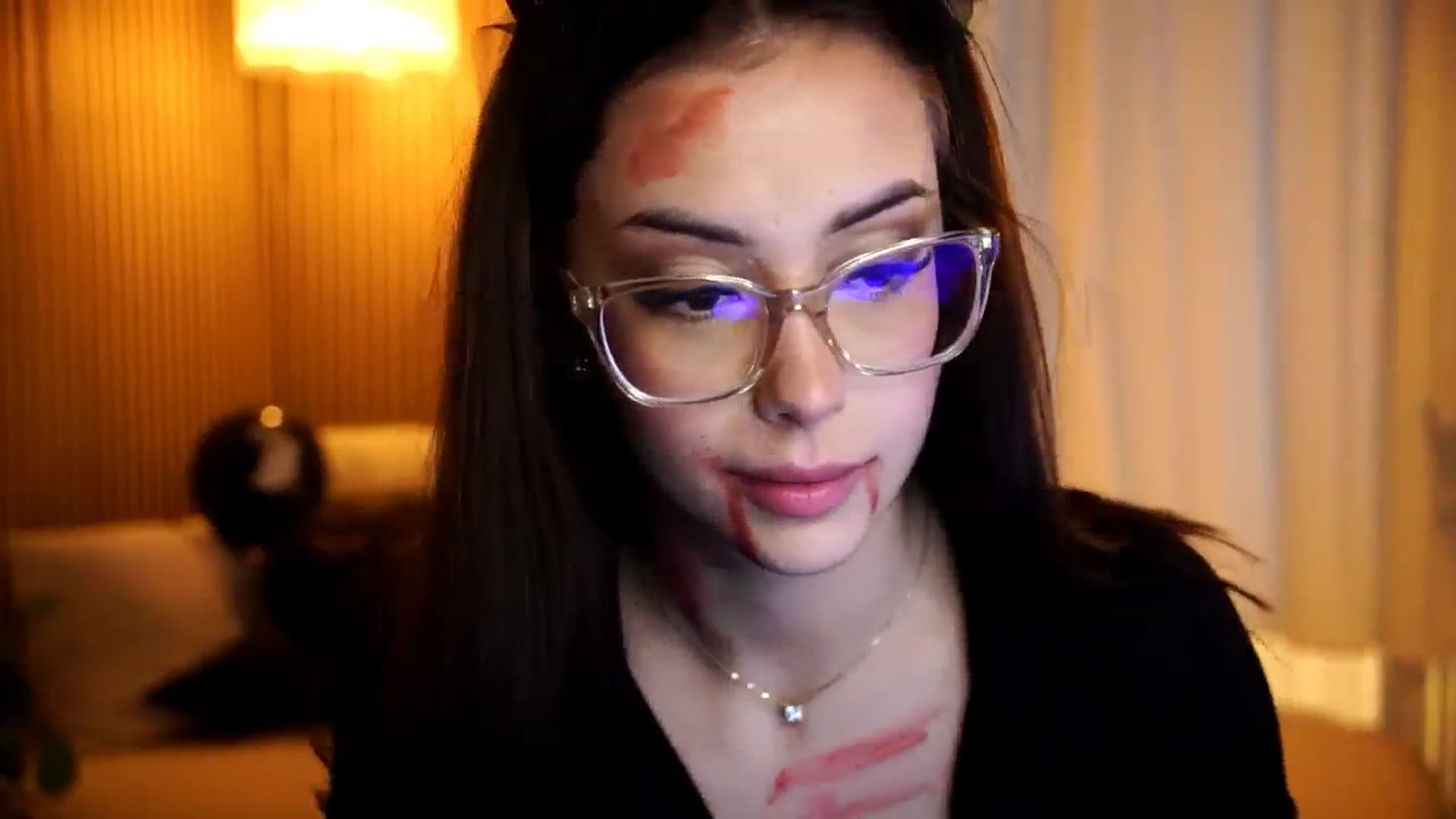 Gallery image thumbnail from Naomii18's myfreecams stream on, 10/30/2024, 15:33 image 6 of 20