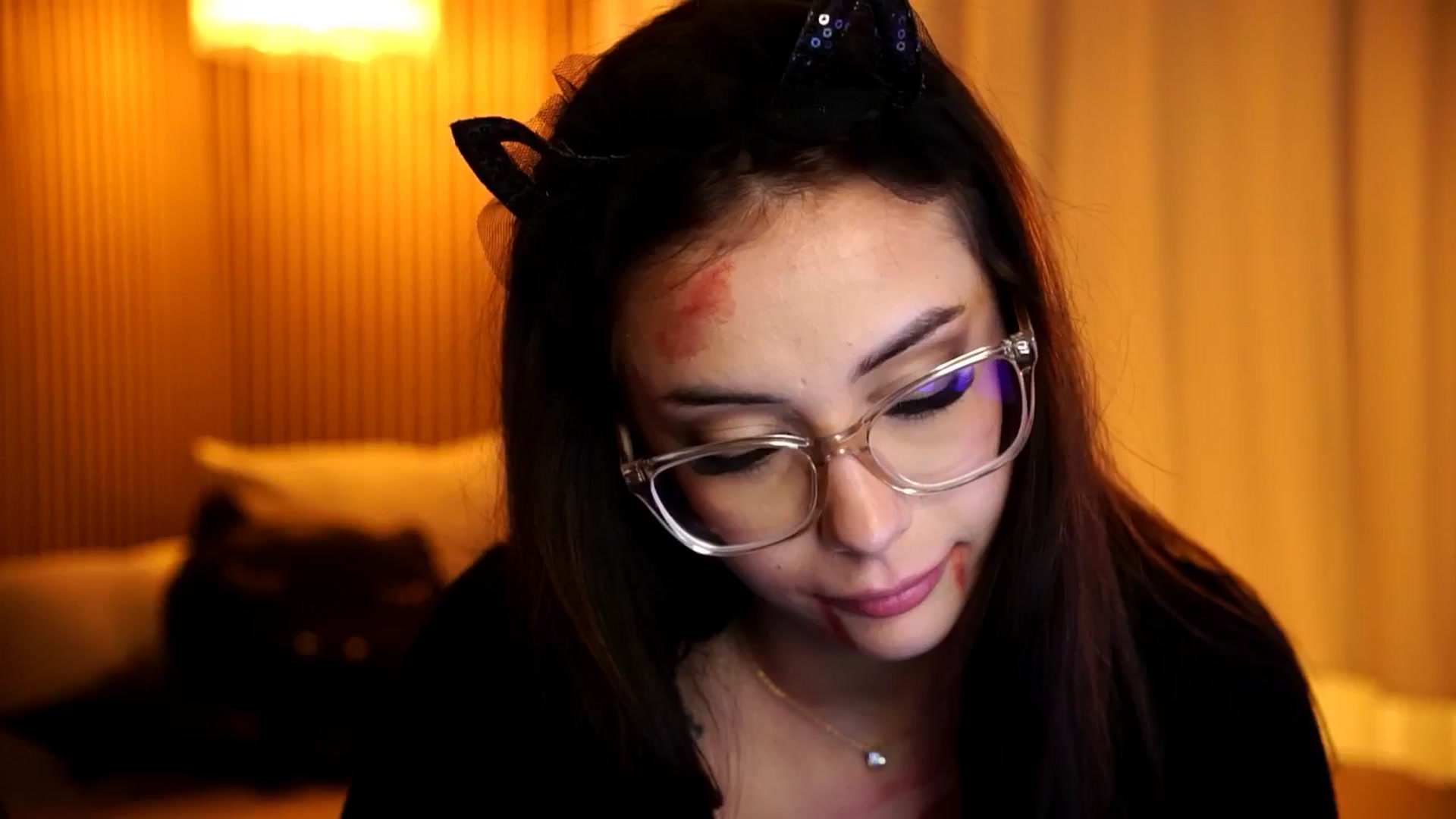 Gallery image thumbnail from Naomii18's myfreecams stream on, 10/30/2024, 16:25 image 3 of 20