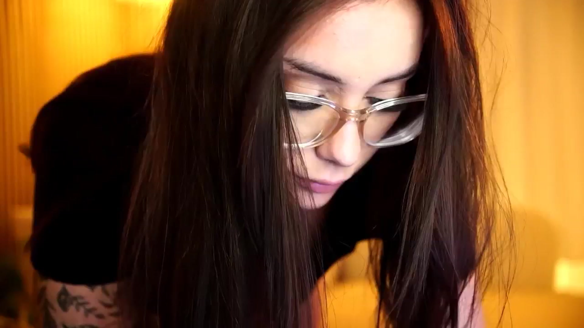 Gallery image thumbnail from Naomii18's myfreecams stream on, 10/30/2024, 17:07 image 8 of 20