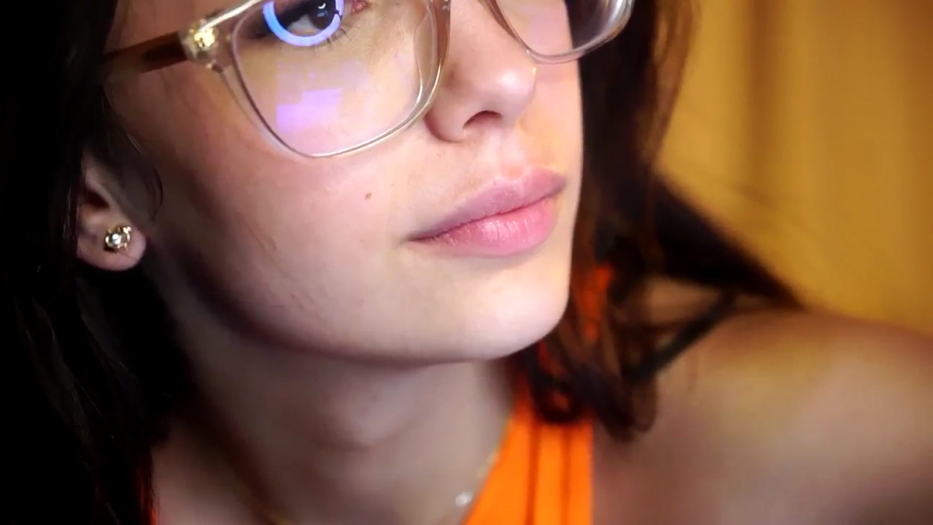 Gallery image thumbnail from Naomii18's myfreecams stream on, 11/04/2024, 19:19 image 12 of 20