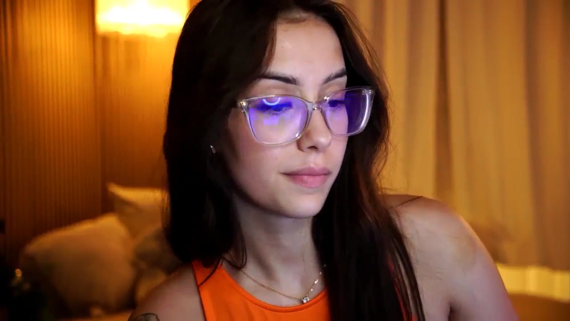 Gallery image thumbnail from Naomii18's myfreecams stream on, 11/04/2024, 20:24 image 12 of 20